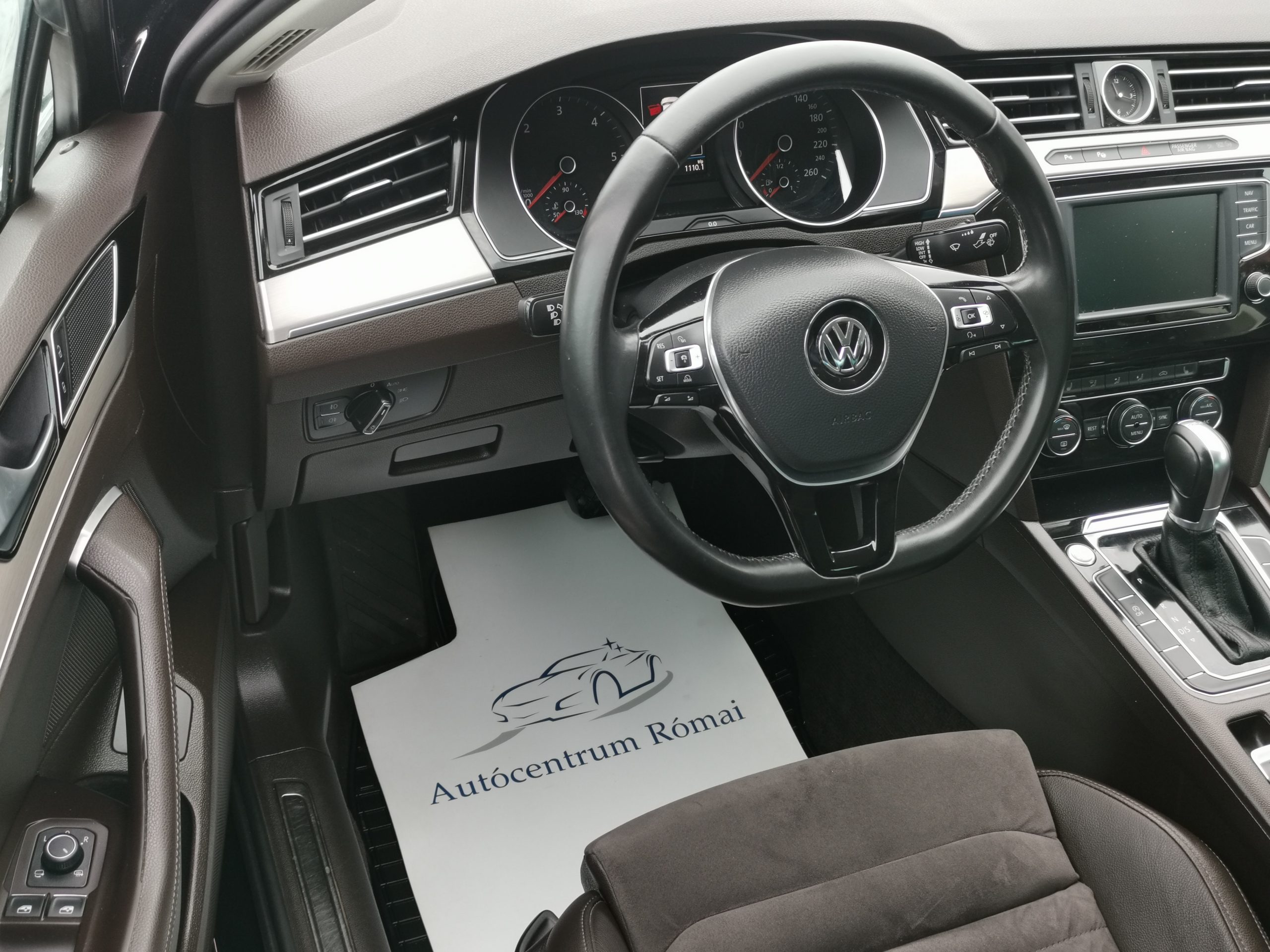 VOLKSWAGEN PASSAT 2.0 TDI BMT Highline DSG 112.000km! MO.-i. 1. Tulaj. Szervizkönyv! FÉLBŐR. LED. NAVIGÁCIÓ