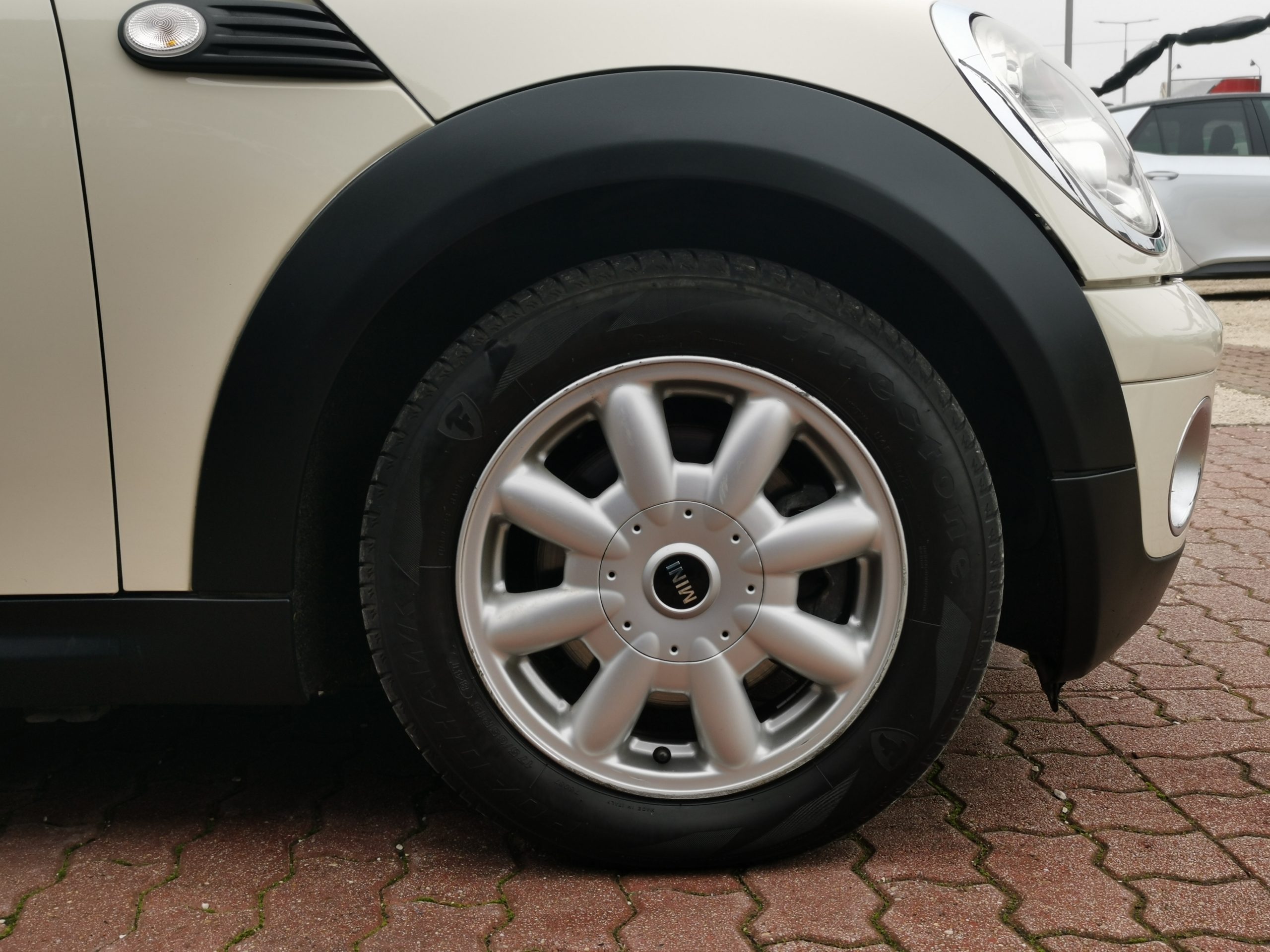 MINI MINI ONE 1.6 PANORÁMA TETŐ. ÜLÉSFŰTÉS. TEMPOMAT. XENON. ALUFELNI