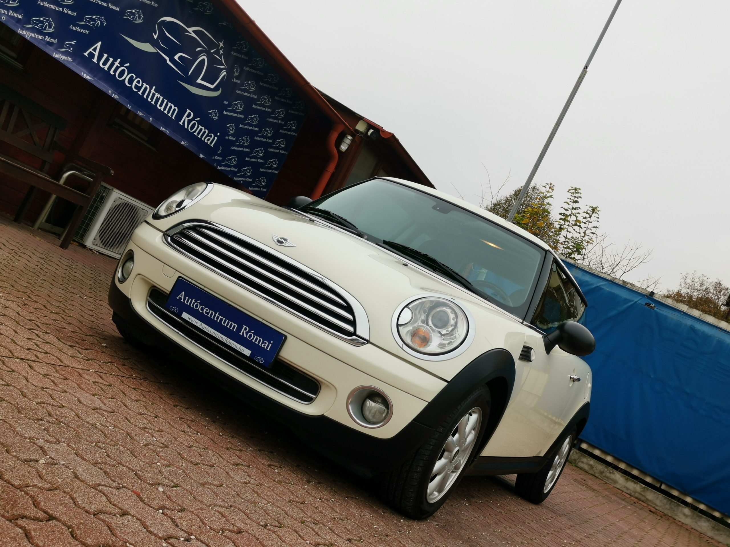 MINI MINI ONE 1.6 PANORÁMA TETŐ. ÜLÉSFŰTÉS. TEMPOMAT. XENON. ALUFELNI