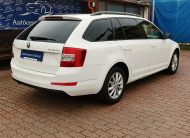 SKODA OCTAVIA Combi 1.4 TSI Elegance MO.-i. TEMPOMAT. PARKRADAR. ÜLÉSFŰTÉS. ALUFELNI