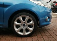FORD FIESTA 1.25 Titanium 2. Tulaj. 132.000km! DIGIT KLÍMA. FÉLBŐR BELSŐ. ÜLÉSFŰTÉS. ALUFELNI