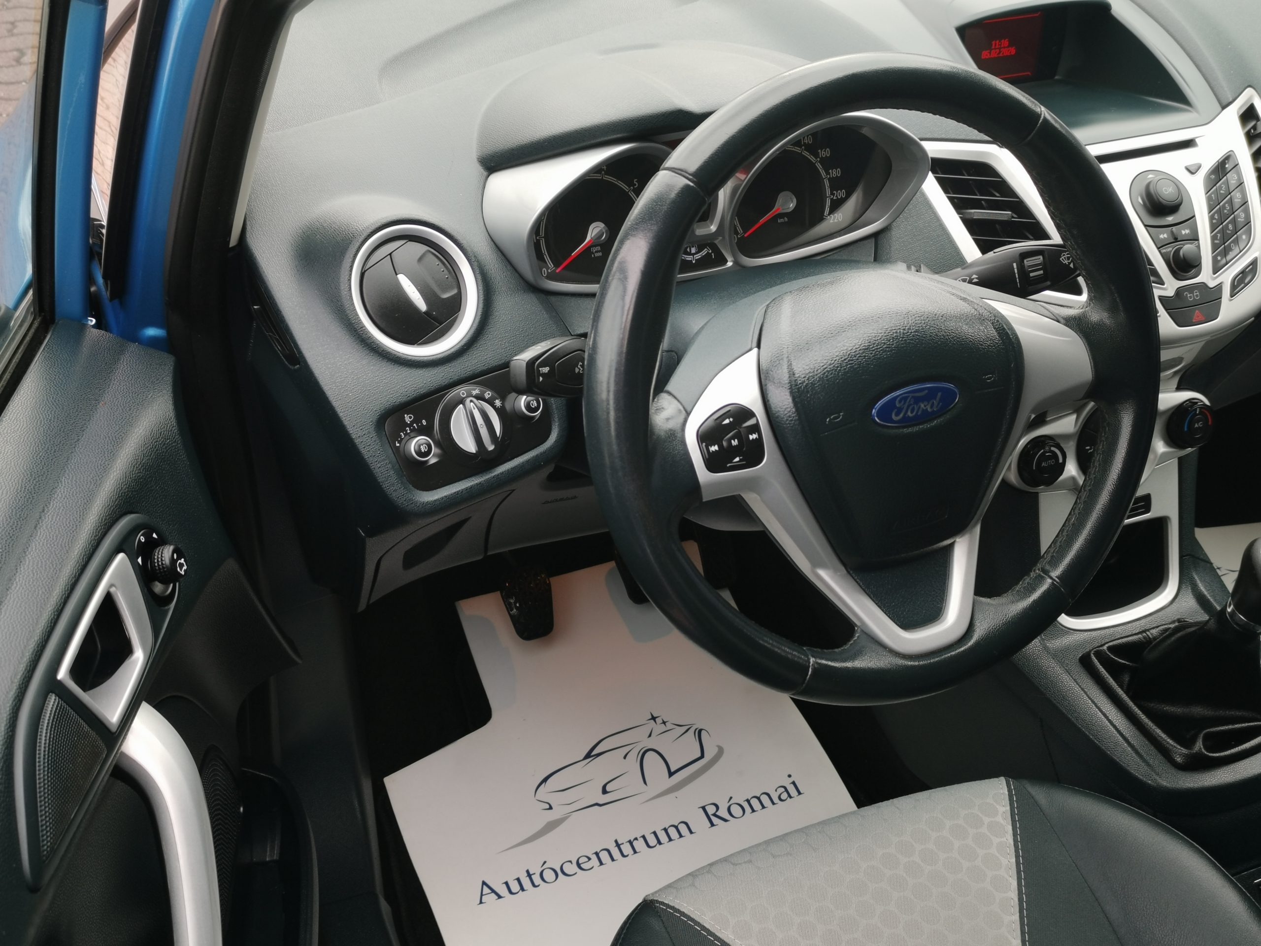 FORD FIESTA 1.25 Titanium 2. Tulaj. 132.000km! DIGIT KLÍMA. FÉLBŐR BELSŐ. ÜLÉSFŰTÉS. ALUFELNI