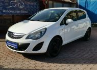 OPEL CORSA D 1.4 Cosmo NAVIGÁCIÓ. TEMPOMAT. FÉLBŐR BELSŐ. PARKRADAR. ÜLÉSFŰTÉS