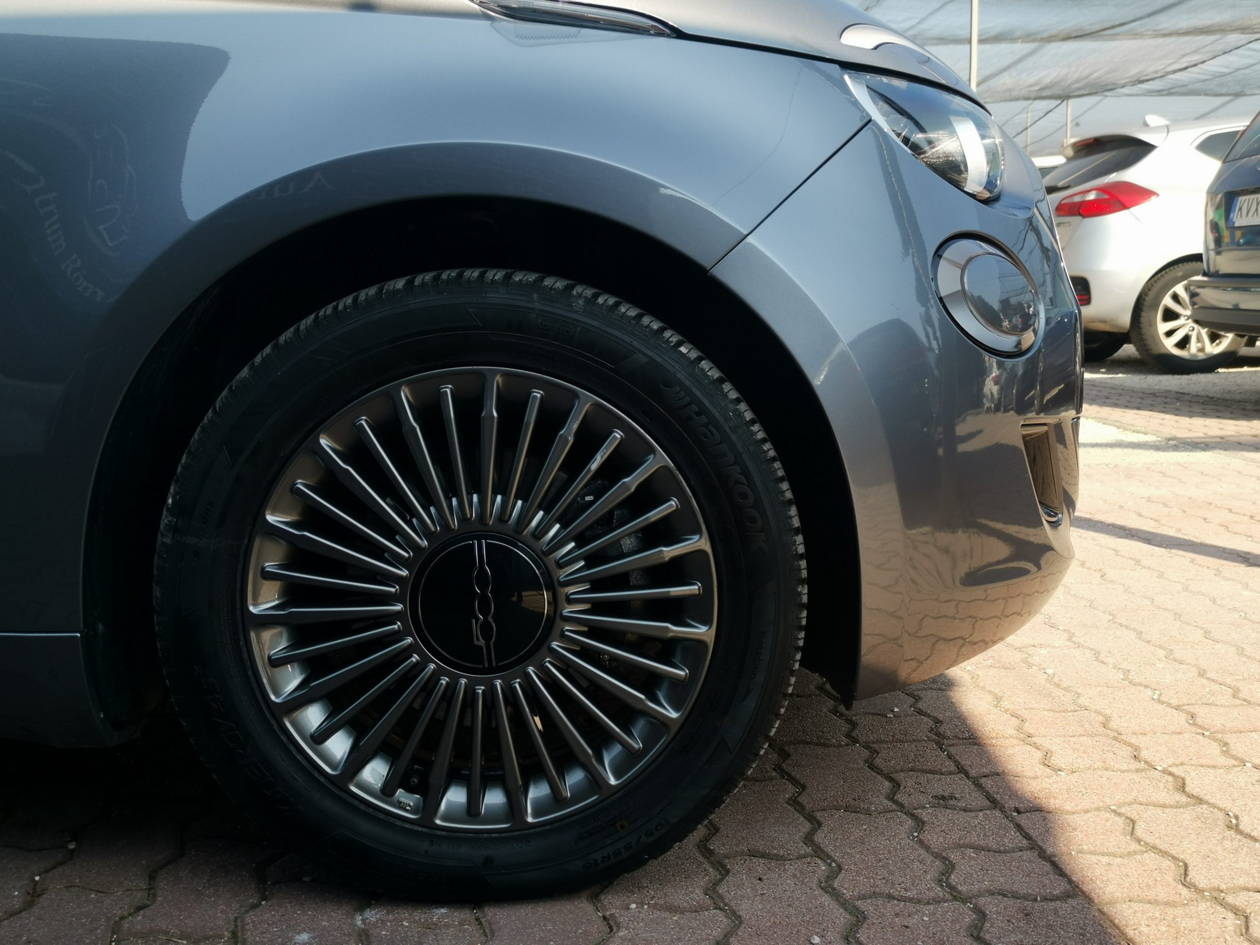 FIAT 500 500e Icon 42kWh (Automata) 50.000km! TEMPOMAT. NAVIGÁCIÓ. ALUFELNI