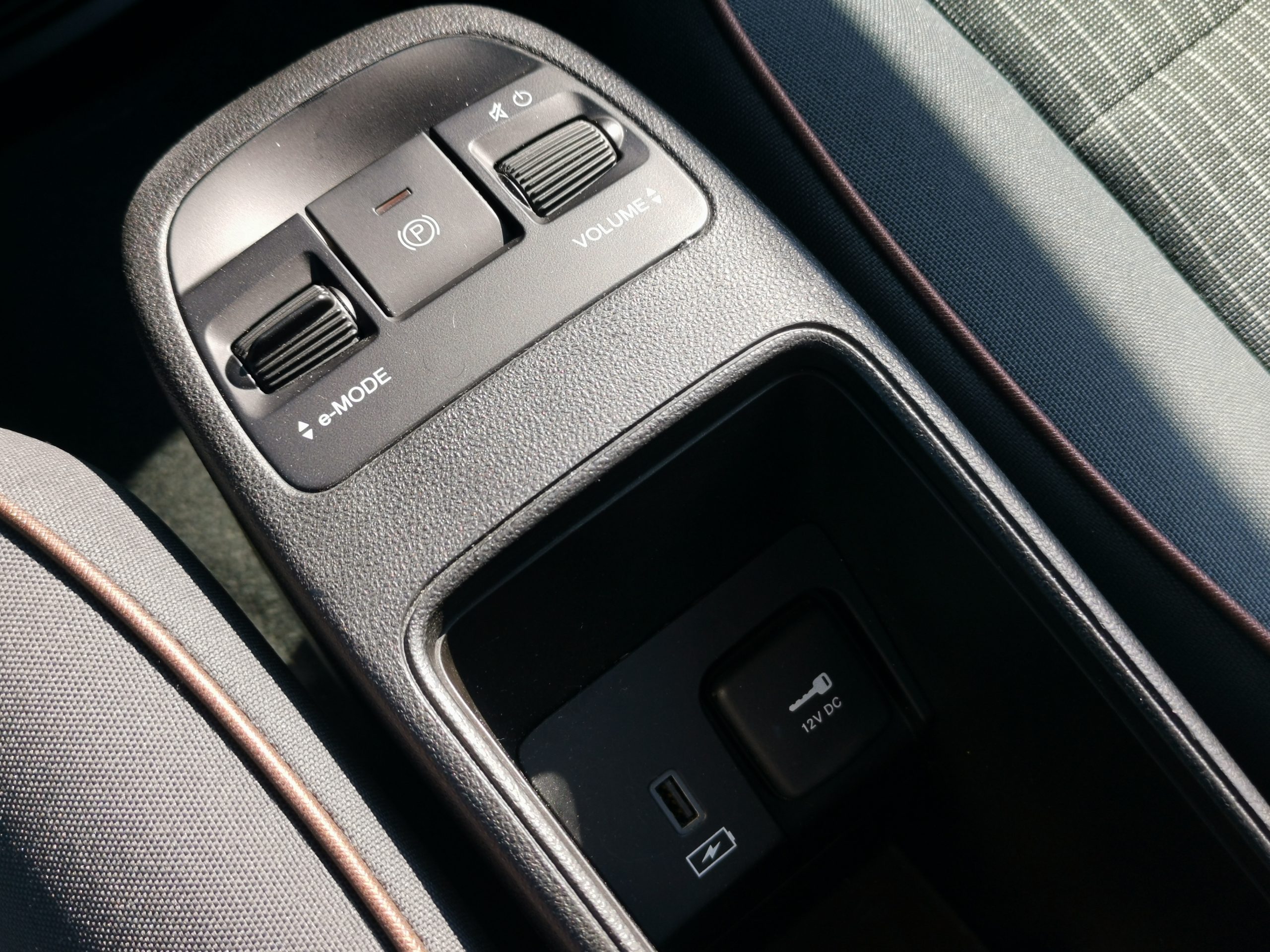 FIAT 500 500e Icon 42kWh (Automata) 50.000km! TEMPOMAT. NAVIGÁCIÓ. ALUFELNI