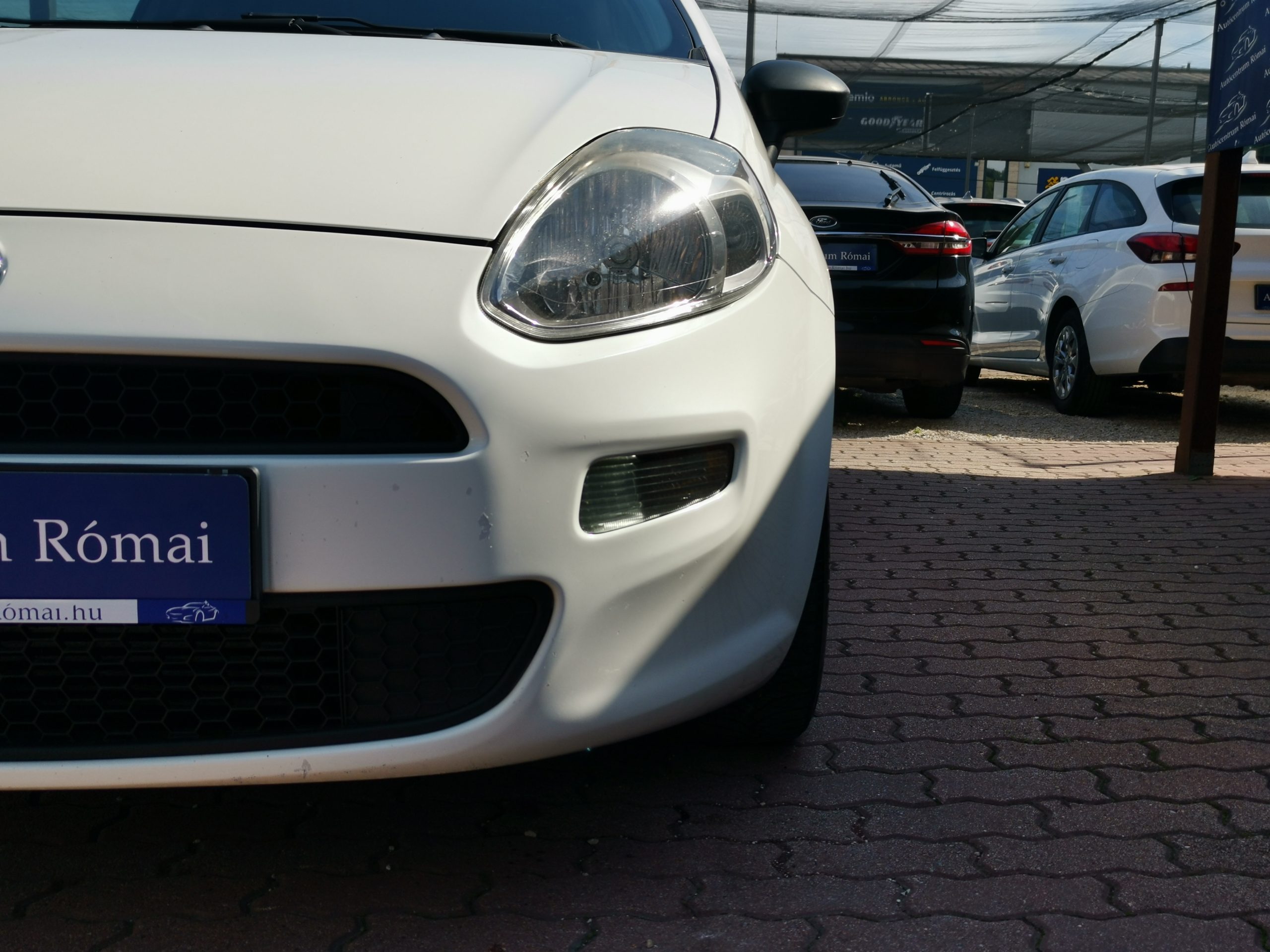 FIAT PUNTO 1.3 Van Multijet MO.-i. 2. Tulaj. Szervizkönyv! KLÍMA. ELEKTROMOS ABLAK