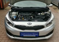 KIA CEE'D 1.6 GDI EX Limited 2. Tulaj. NAVIGÁCIÓ. ÜLÉSFŰTÉS. KAMERA. TEMPOMAT. FÉLBŐR BELSŐ