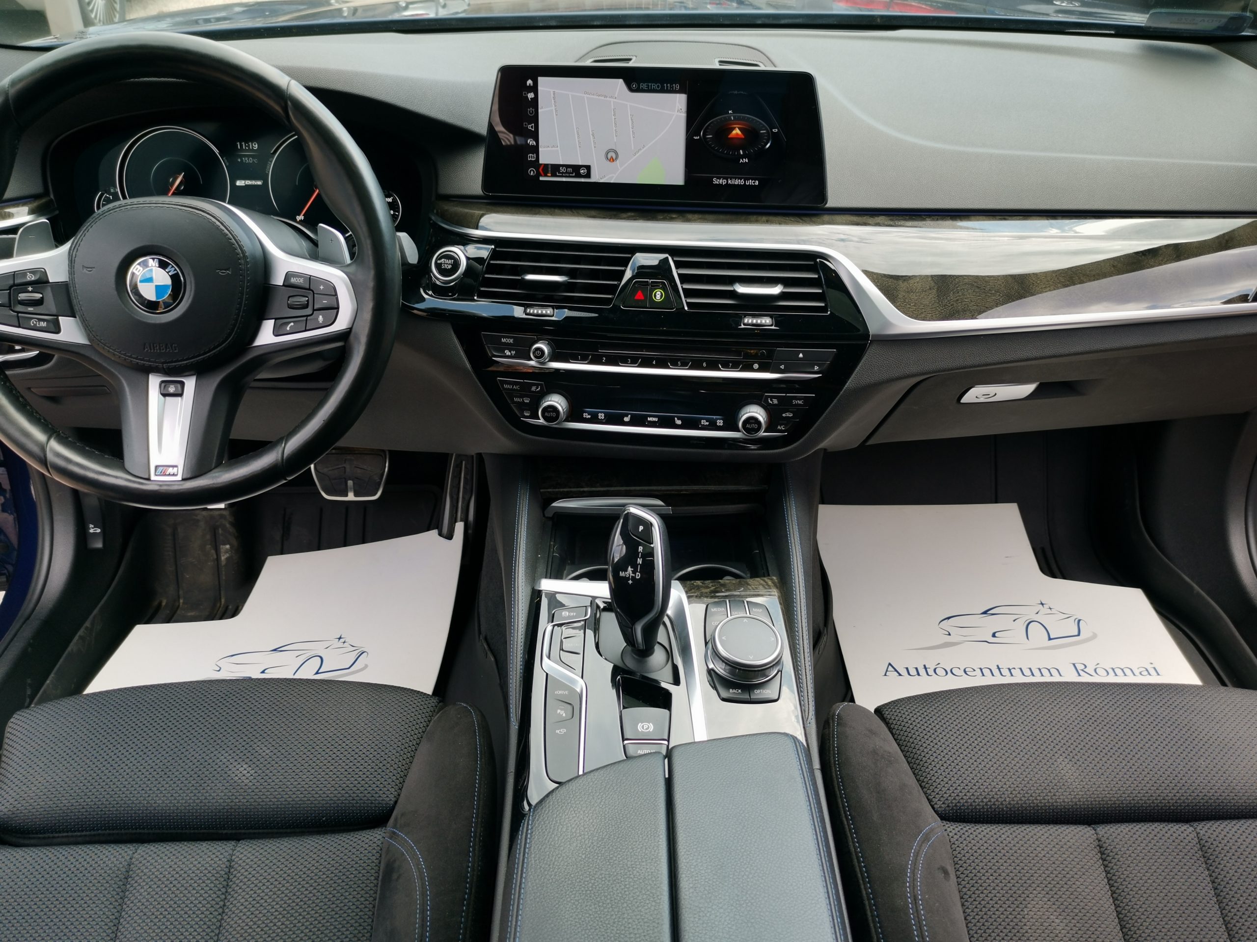 BMW 530e iPerformance (Automata) 105.000km! LED. NAVIGÁCIÓ. PANORÁMA TETŐ. 360 KAMERA. TEMPOMAT