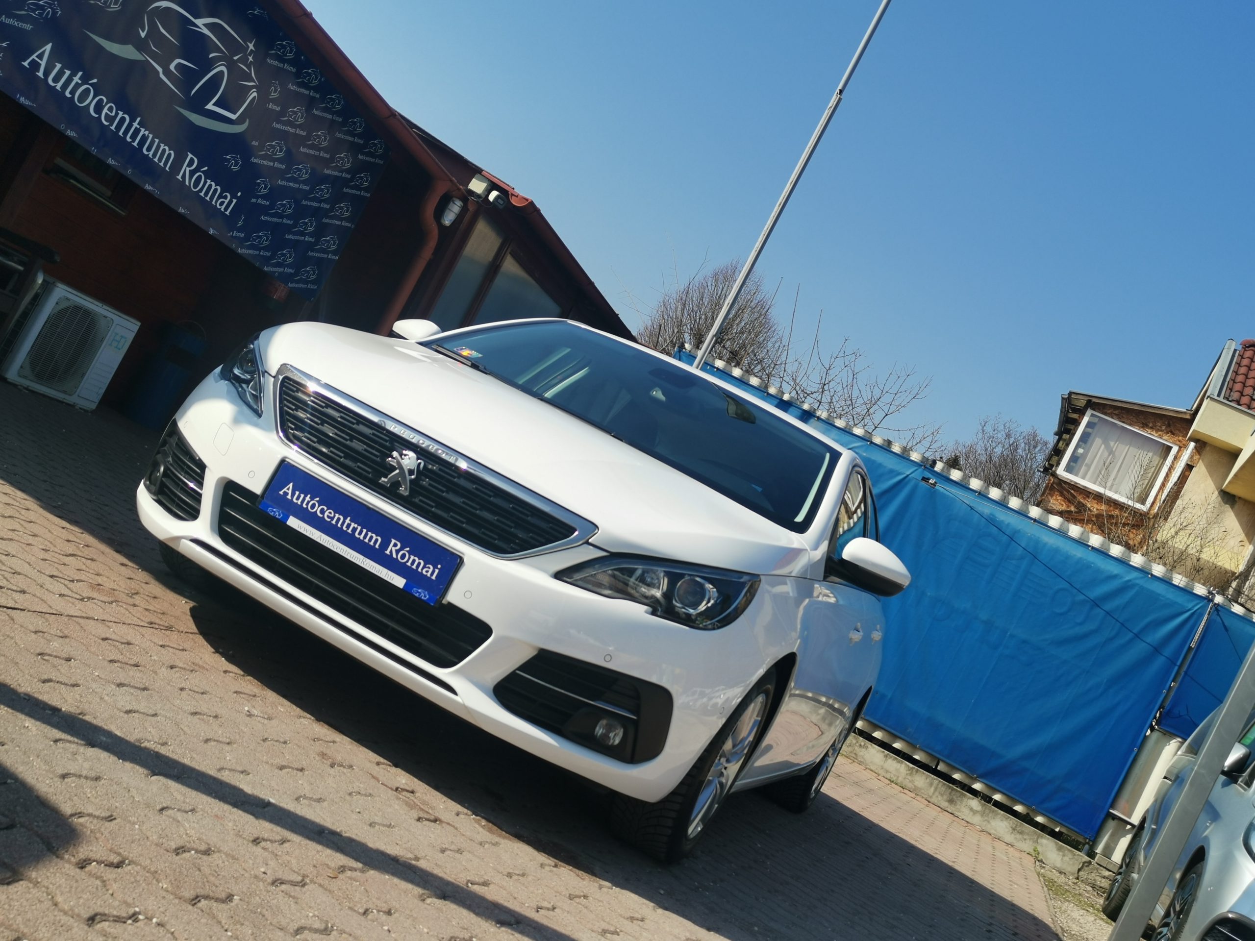 PEUGEOT 308 SW 1.5 BlueHDi Active MO.-i. 1. Tulaj. Szervizkönyv! TEMPOMAT. PARKRADAR. ÜLÉSFŰTÉS