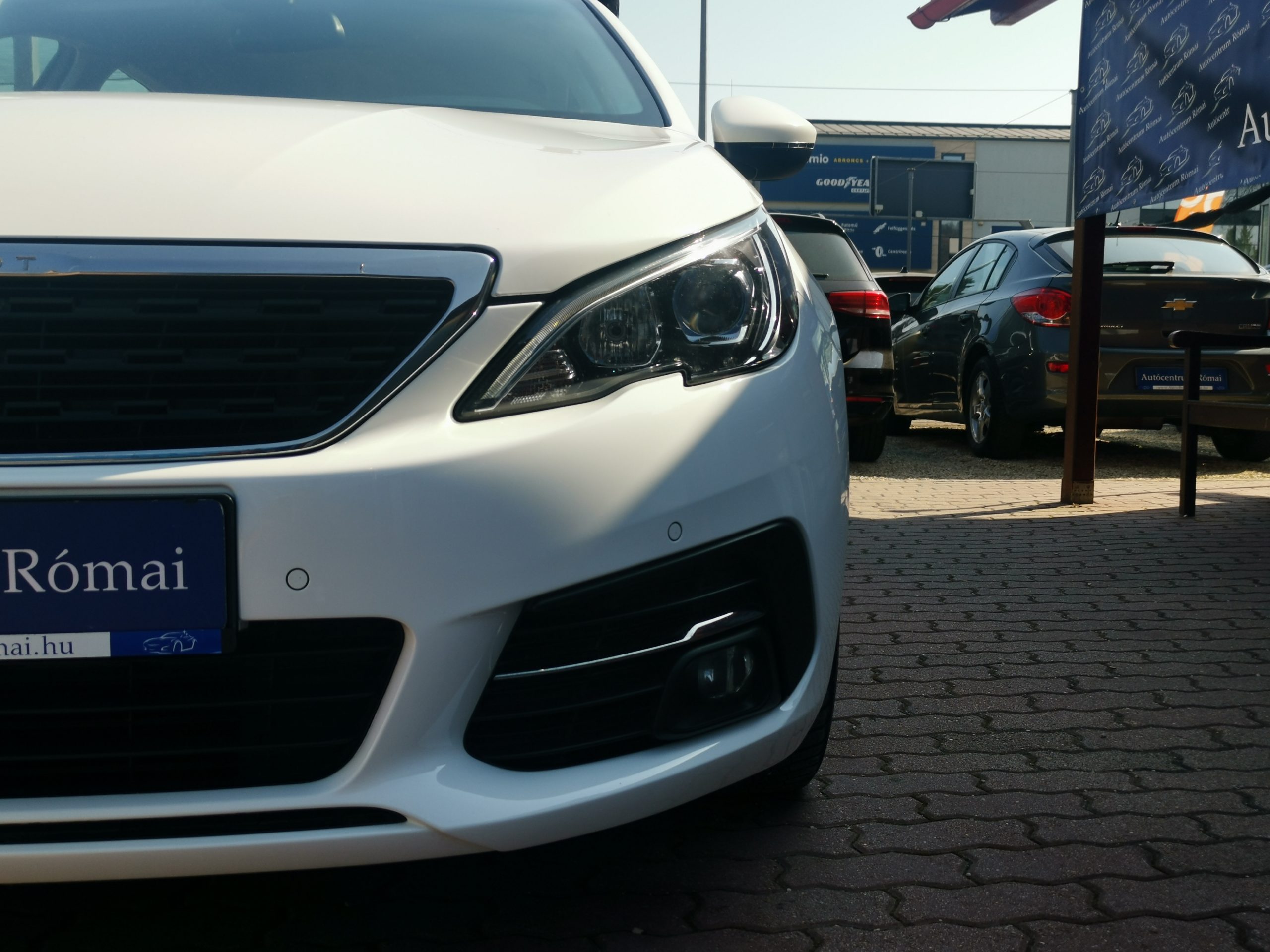 PEUGEOT 308 SW 1.5 BlueHDi Active MO.-i. 1. Tulaj. Szervizkönyv! TEMPOMAT. PARKRADAR. ÜLÉSFŰTÉS