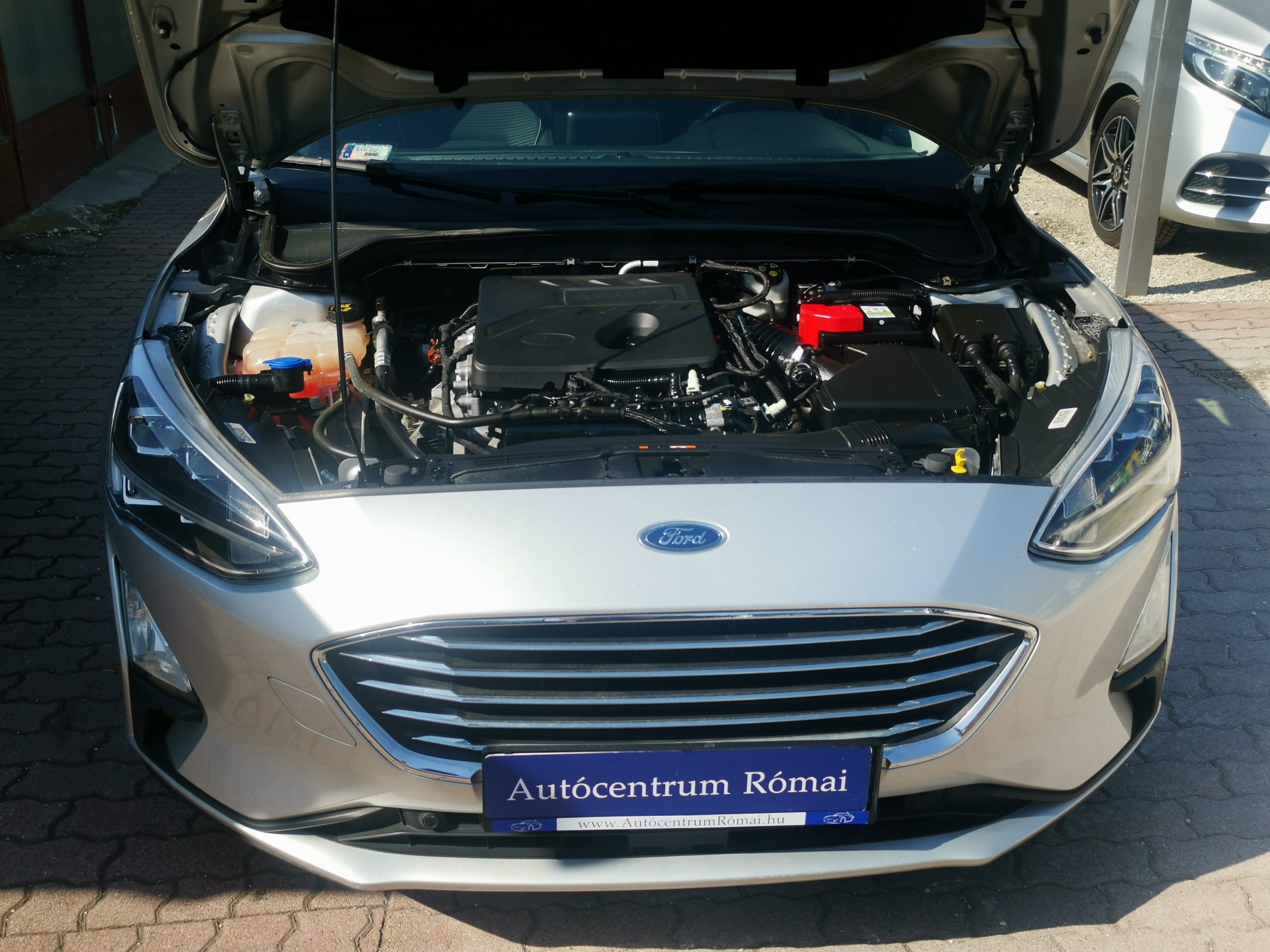 FORD FOCUS 1.5 EcoBoost Titanium S S MO.-i. 1. Tulaj. Szervizkönyv! NAVIGÁCIÓ. KAMERA. LED. TEMPOMAT. ALUFELNI