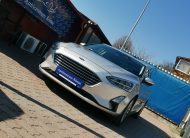 FORD FOCUS 1.5 EcoBoost Titanium S S MO.-i. 1. Tulaj. Szervizkönyv! NAVIGÁCIÓ. KAMERA. LED. TEMPOMAT. ALUFELNI