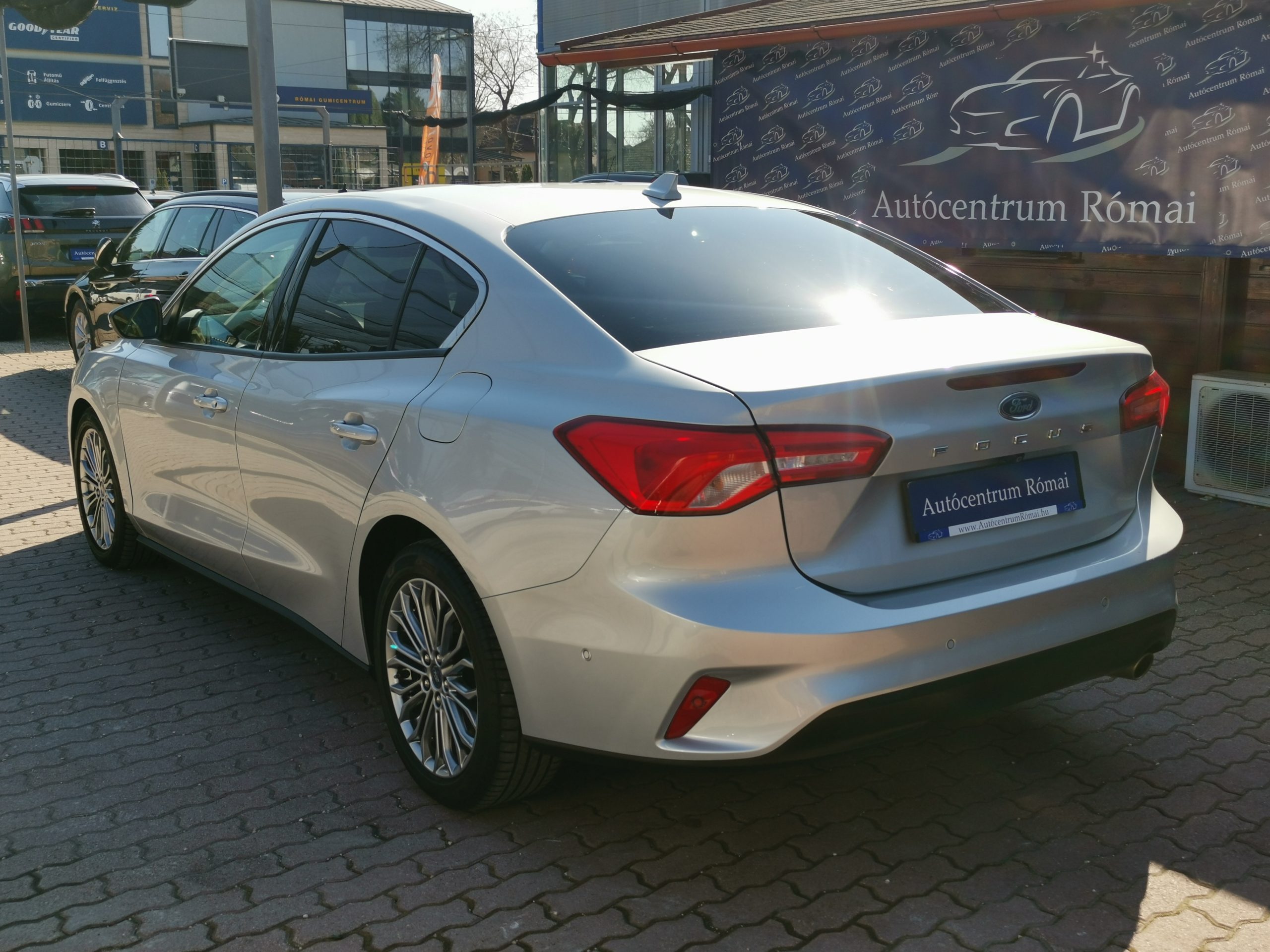 FORD FOCUS 1.5 EcoBoost Titanium S S MO.-i. 1. Tulaj. Szervizkönyv! NAVIGÁCIÓ. KAMERA. LED. TEMPOMAT. ALUFELNI