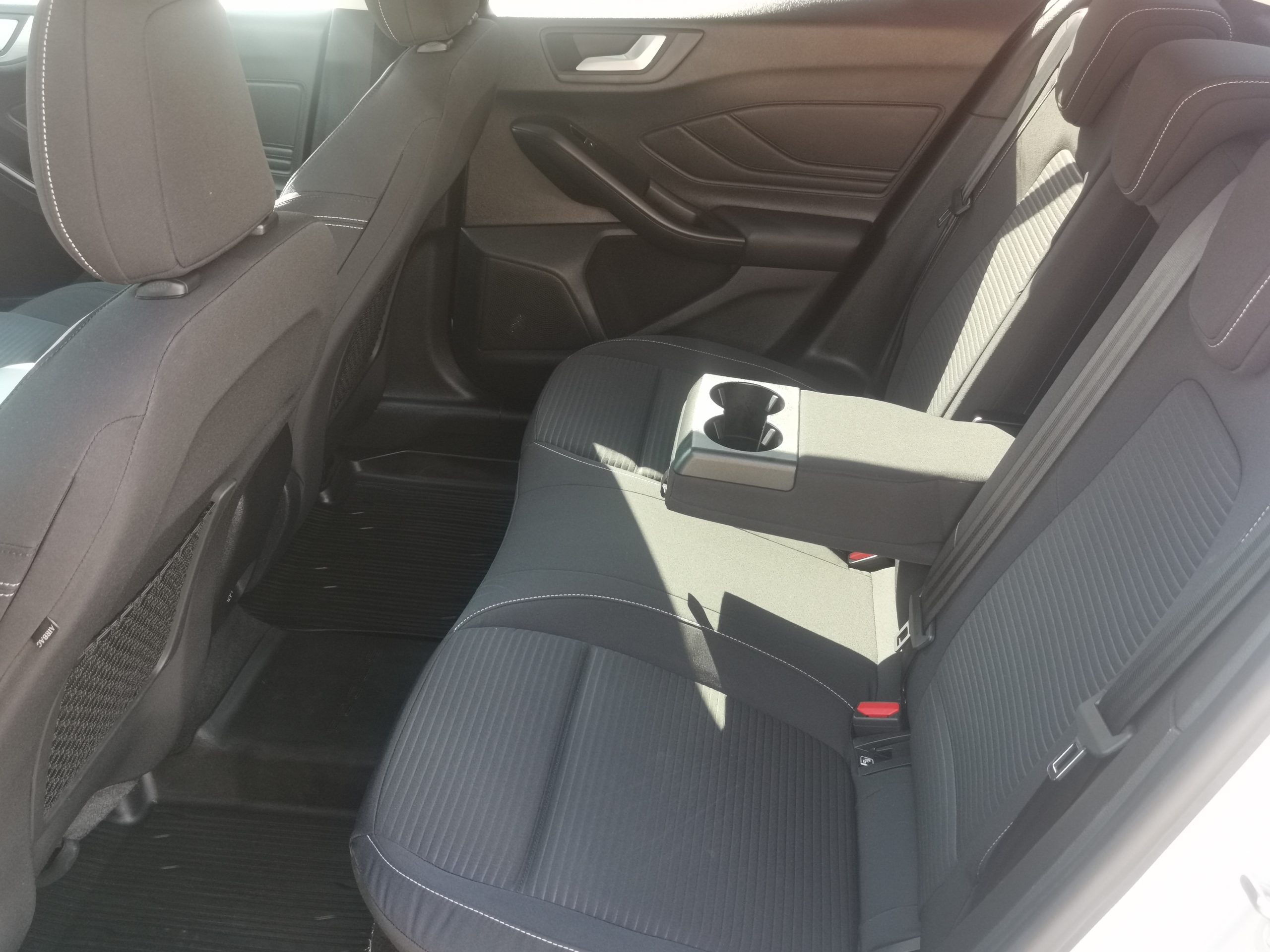 FORD FOCUS 1.5 EcoBoost Titanium S S MO.-i. 1. Tulaj. Szervizkönyv! NAVIGÁCIÓ. KAMERA. LED. TEMPOMAT. ALUFELNI