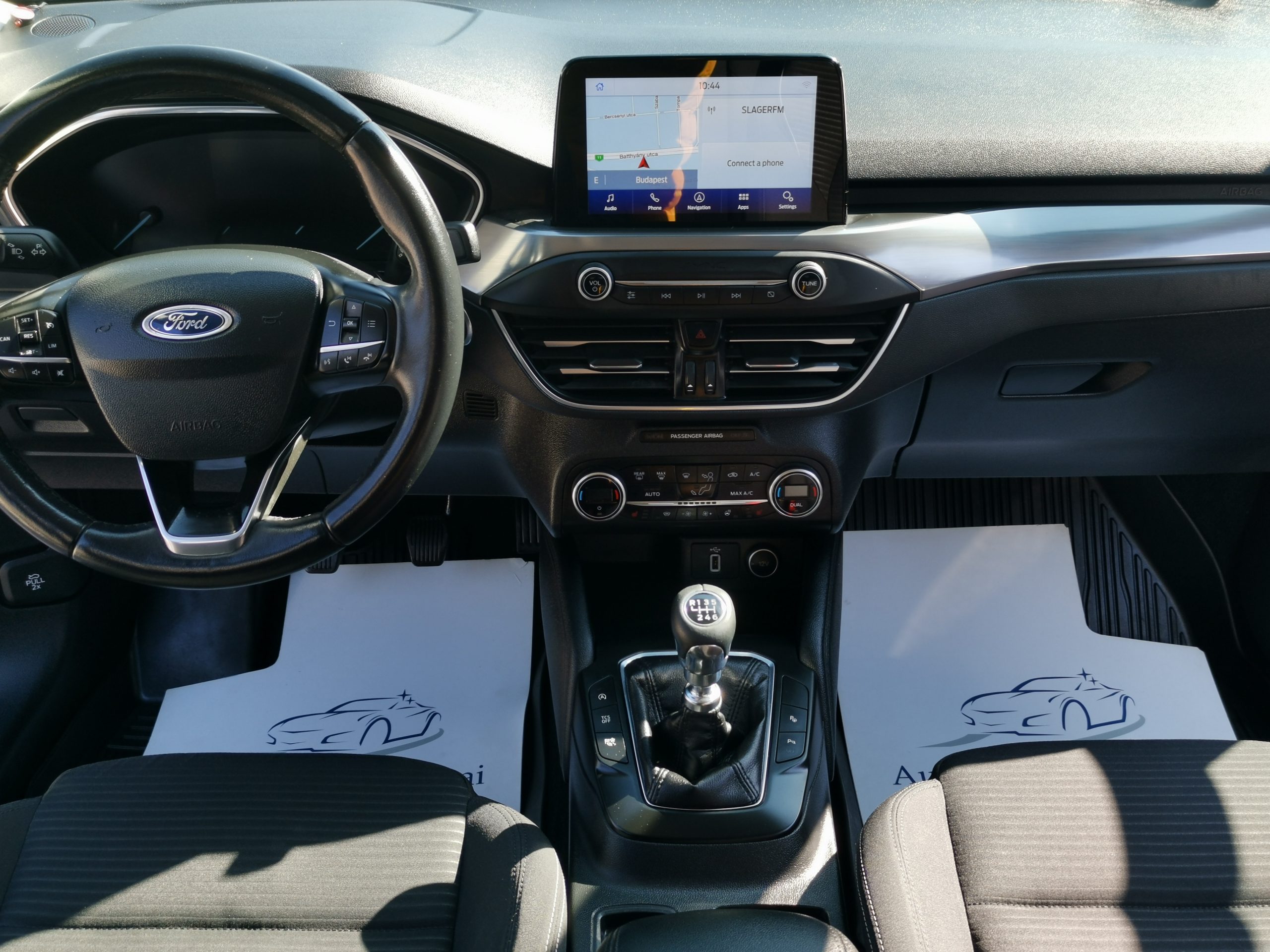 FORD FOCUS 1.5 EcoBoost Titanium S S MO.-i. 1. Tulaj. Szervizkönyv! NAVIGÁCIÓ. KAMERA. LED. TEMPOMAT. ALUFELNI