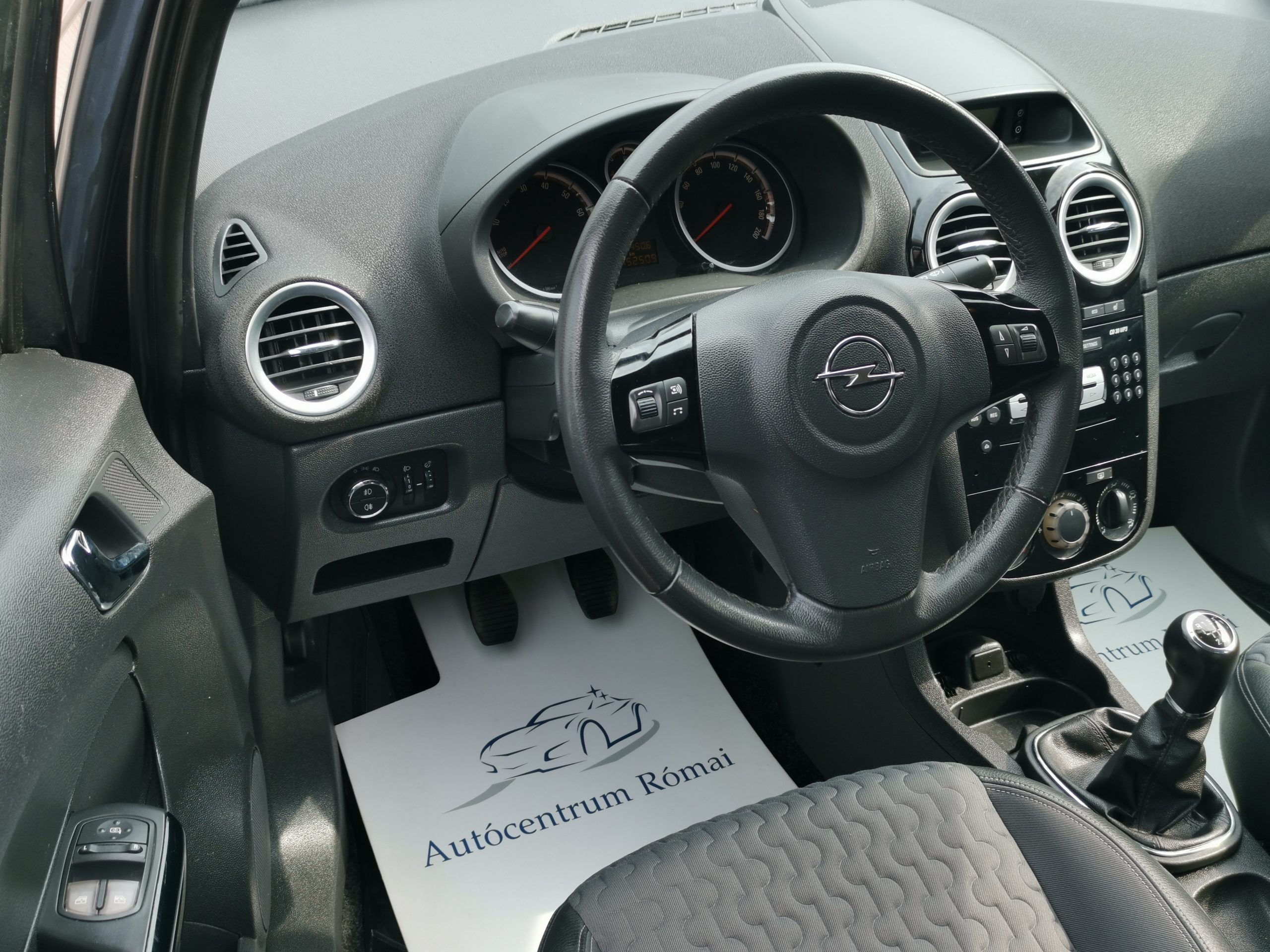 OPEL CORSA D 1.4 Cosmo 100LE! KLÍMA. FÉLBŐR BELSŐ. ÜLÉSFŰTÉS. ALUFELNI. ELEKTROMOS ABLAK