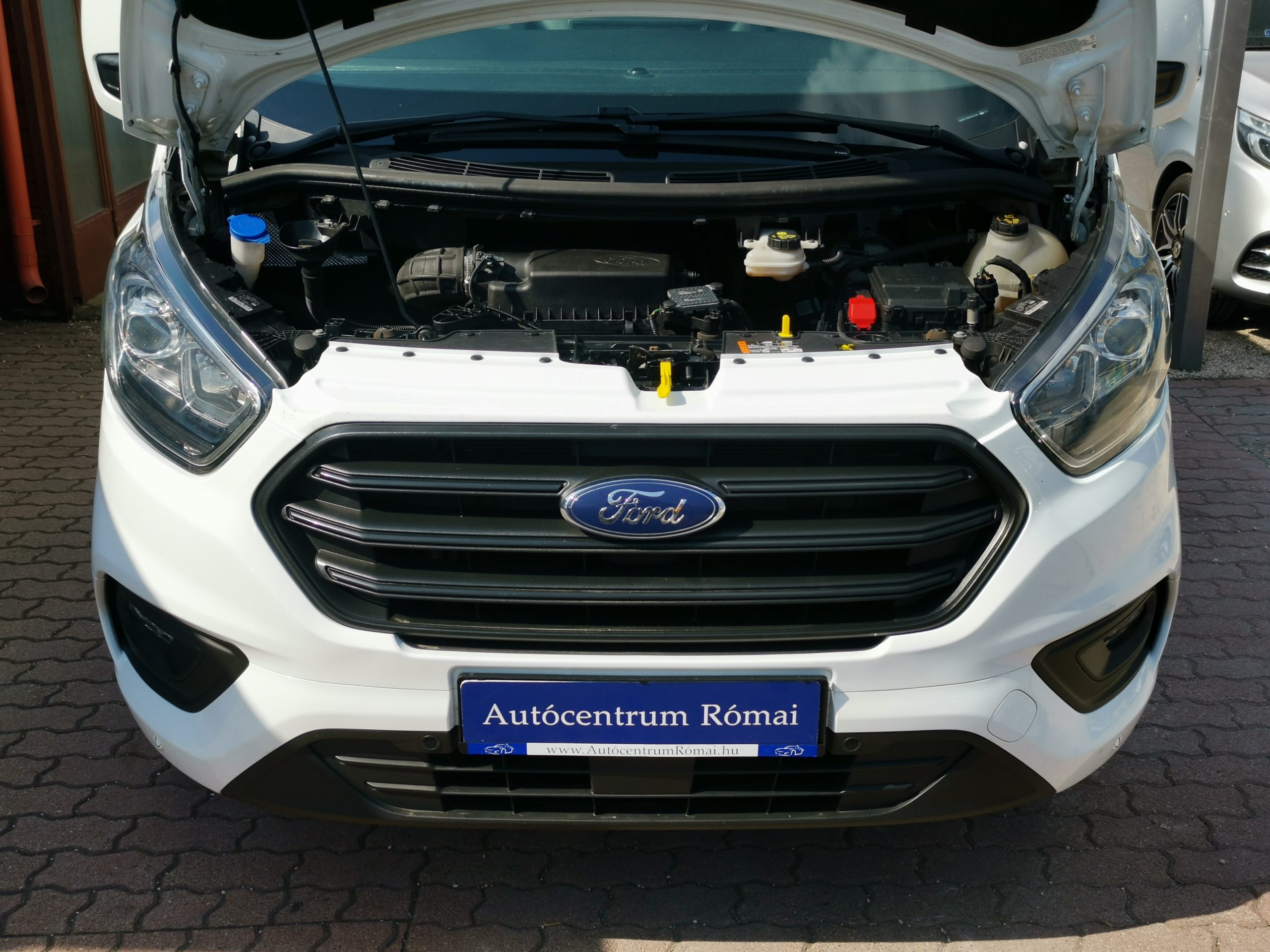 FORD TRANSIT 2.0 TDCi 330 LWB Trend (6 személyes ) MO.-i. 1. Tulaj. Szervizkönyv! VONÓHOROG. TEMPOMAT. ÜLÉSFŰTÉS