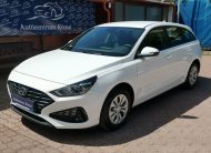 HYUNDAI I30 1.5 DPi Life MO.-i. 1. Tulaj. Szervizkönyv! ÁFÁ-s! TEMPOMAT. PARKRADAR. KÖDLÁMPA