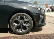 KIA CEE'D Ceed SW 1.4 T-GDI Platinum 97.000KM! 2. Tulaj. Szervizkönyv! PANORÁMA TETŐ. BŐR BELSŐ. KAMERA. NAVIGÁCIÓ