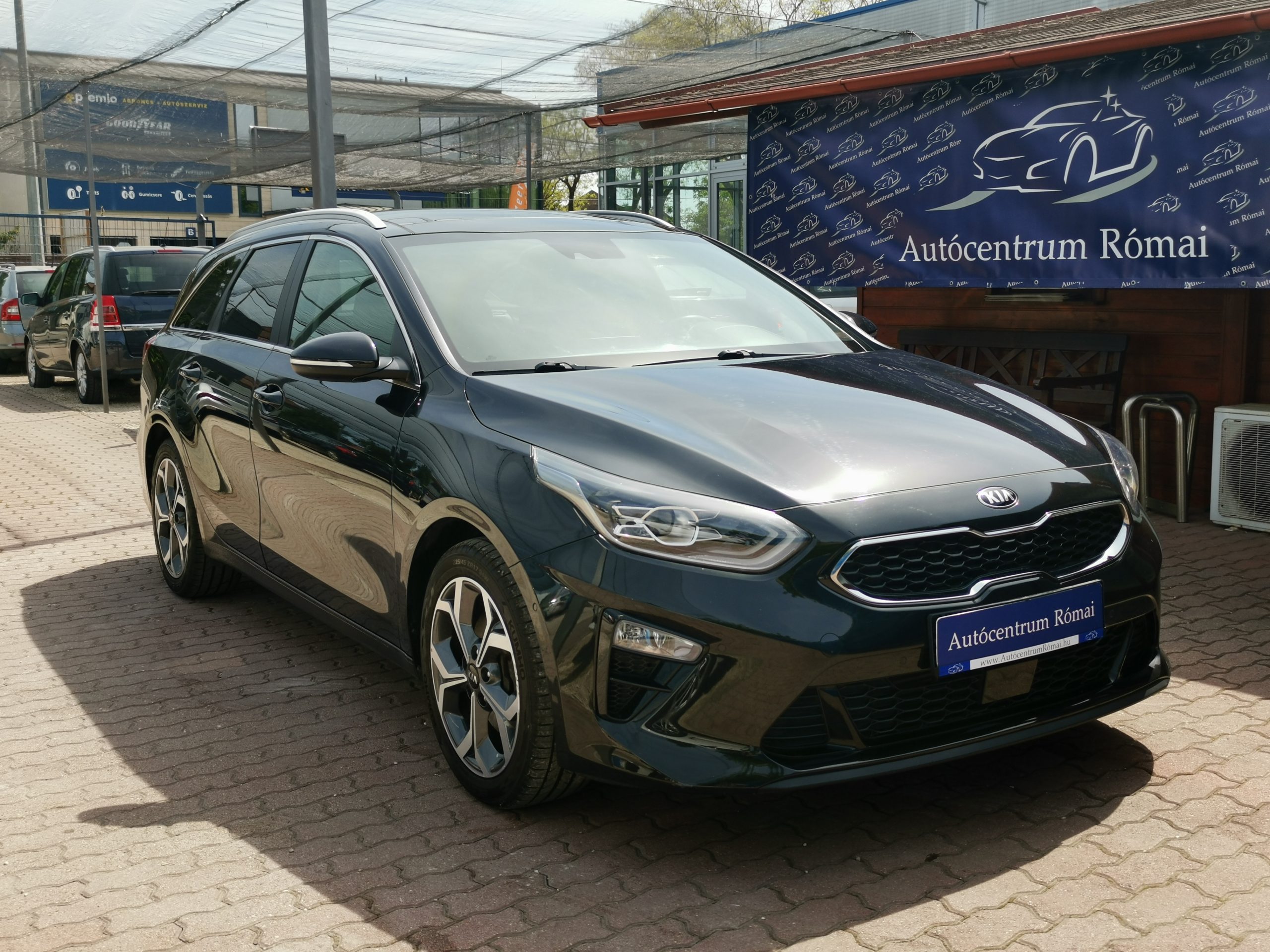 KIA CEE'D Ceed SW 1.4 T-GDI Platinum 97.000KM! 2. Tulaj. Szervizkönyv! PANORÁMA TETŐ. BŐR BELSŐ. KAMERA. NAVIGÁCIÓ