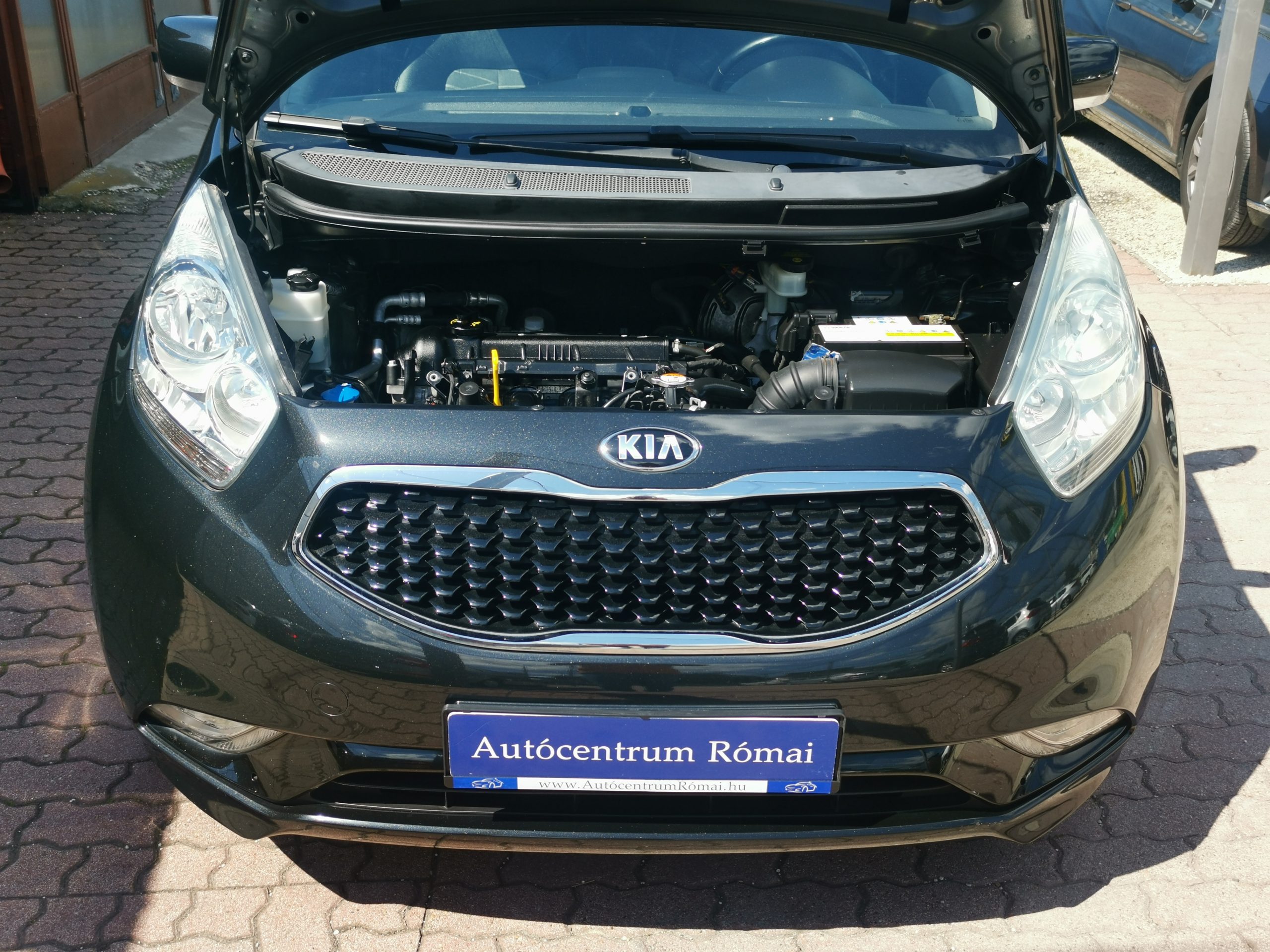 KIA VENGA 1.4 CVVT Limitált 2. Tulaj. DIGIT KLÍMA. FÉLBŐR BELSŐ. ÜLÉSFŰTÉS. PARKRADAR