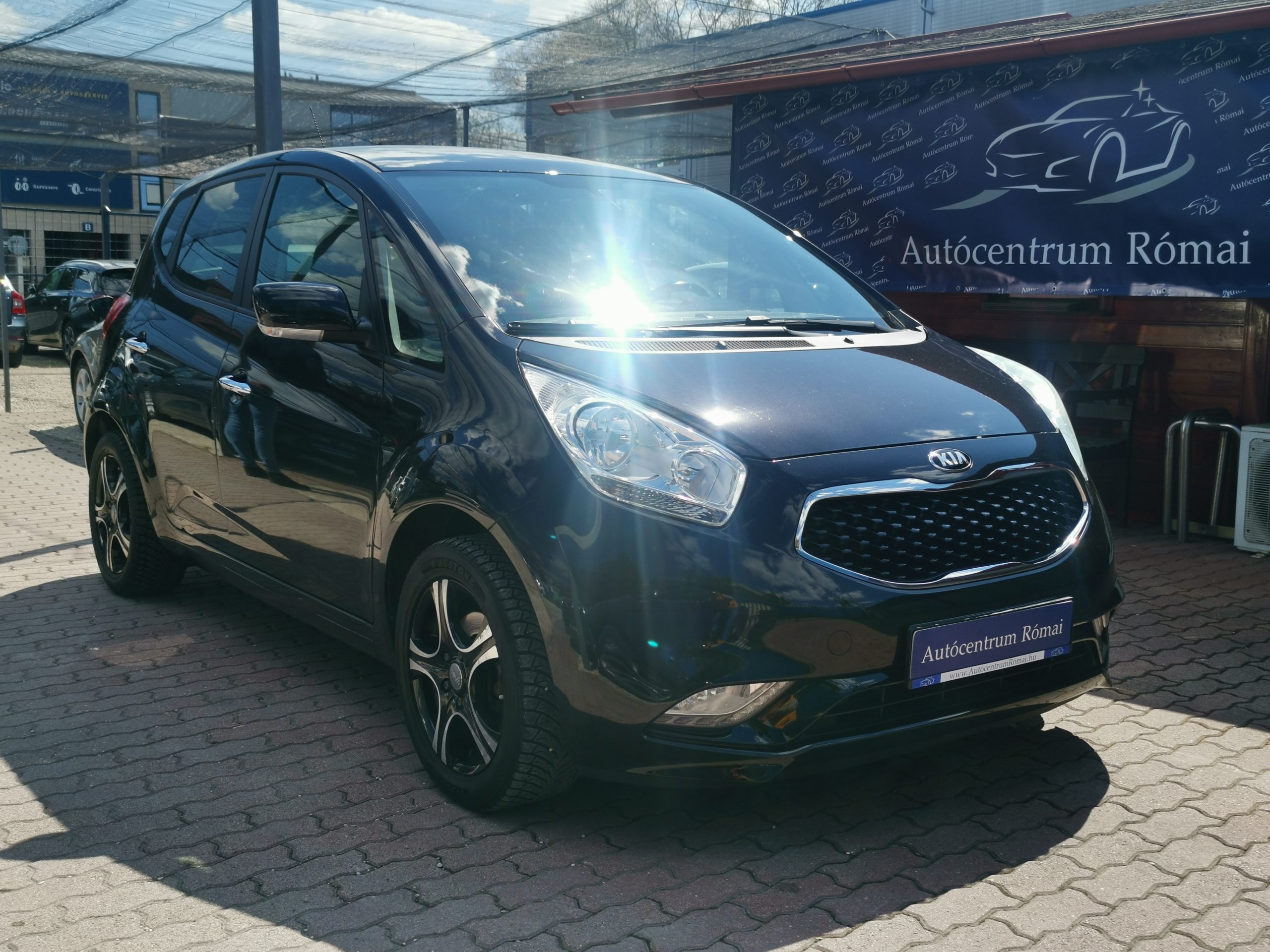 KIA VENGA 1.4 CVVT Limitált 2. Tulaj. DIGIT KLÍMA. FÉLBŐR BELSŐ. ÜLÉSFŰTÉS. PARKRADAR