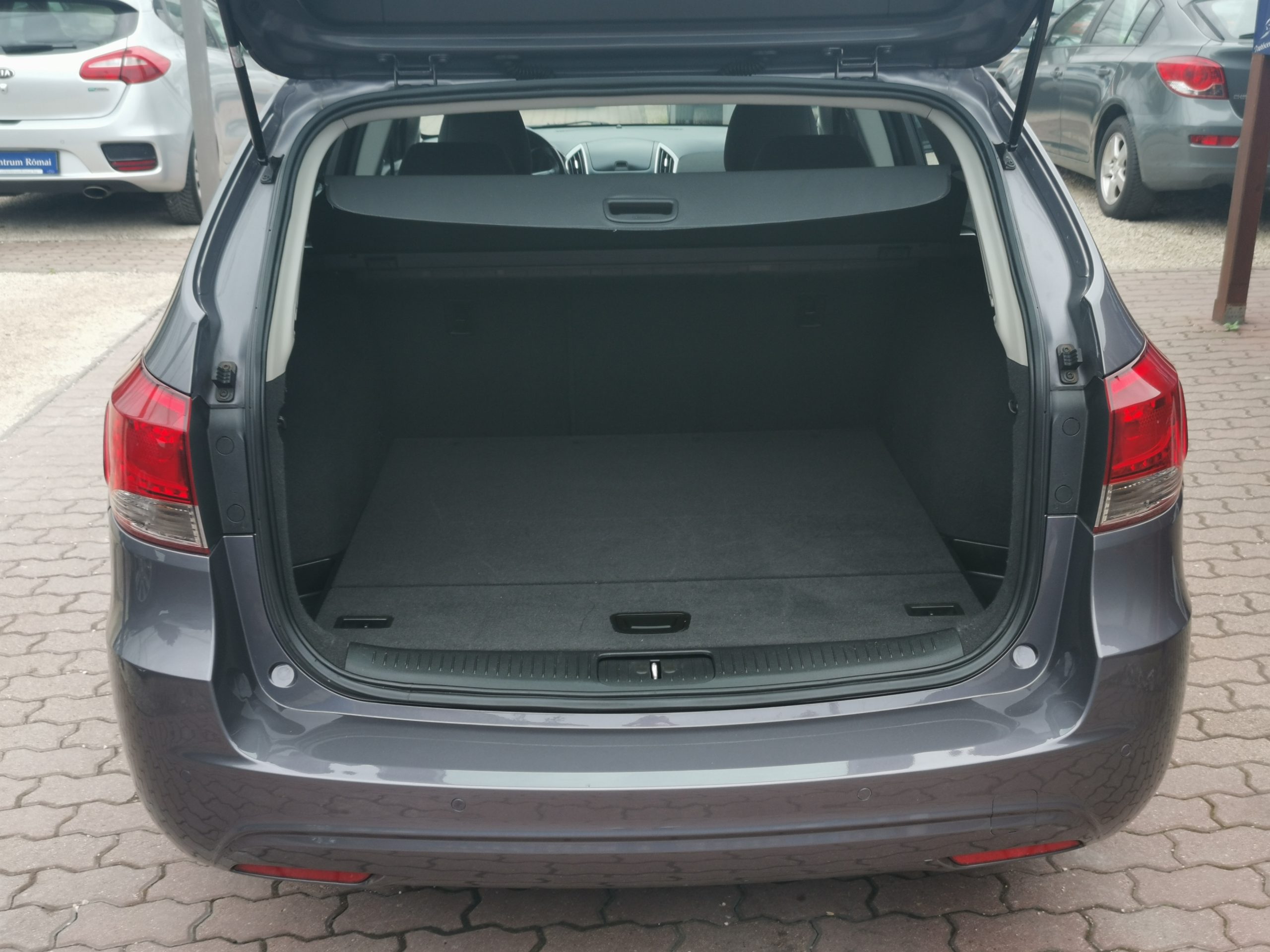 CHEVROLET CRUZE SW 1.6 LT Plus 1 Tulaj. 116.000km! PARKRADAR. ALUFELNI. TEMPOMAT. KÖDLÁMPA