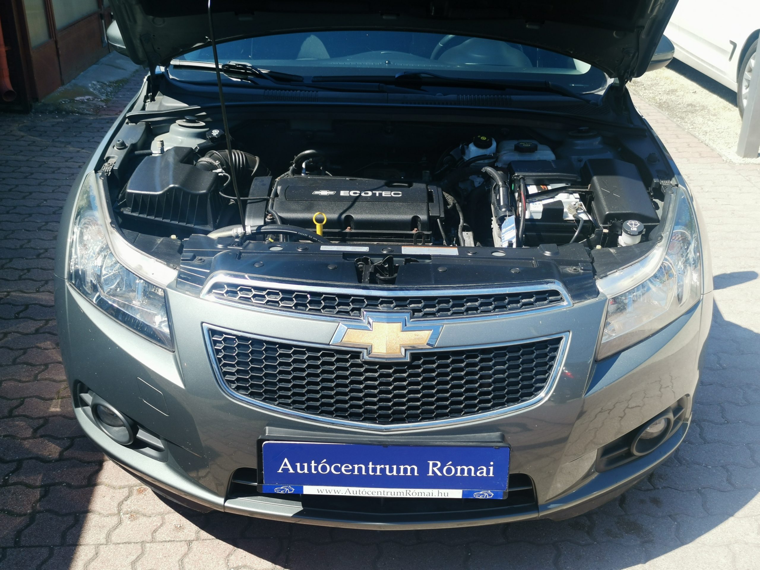 CHEVROLET CRUZE 1.8 LT Plus 104.000km! TEMPOMAT. PARKRADAR. KÖDLÁMPA. ALUFELNI