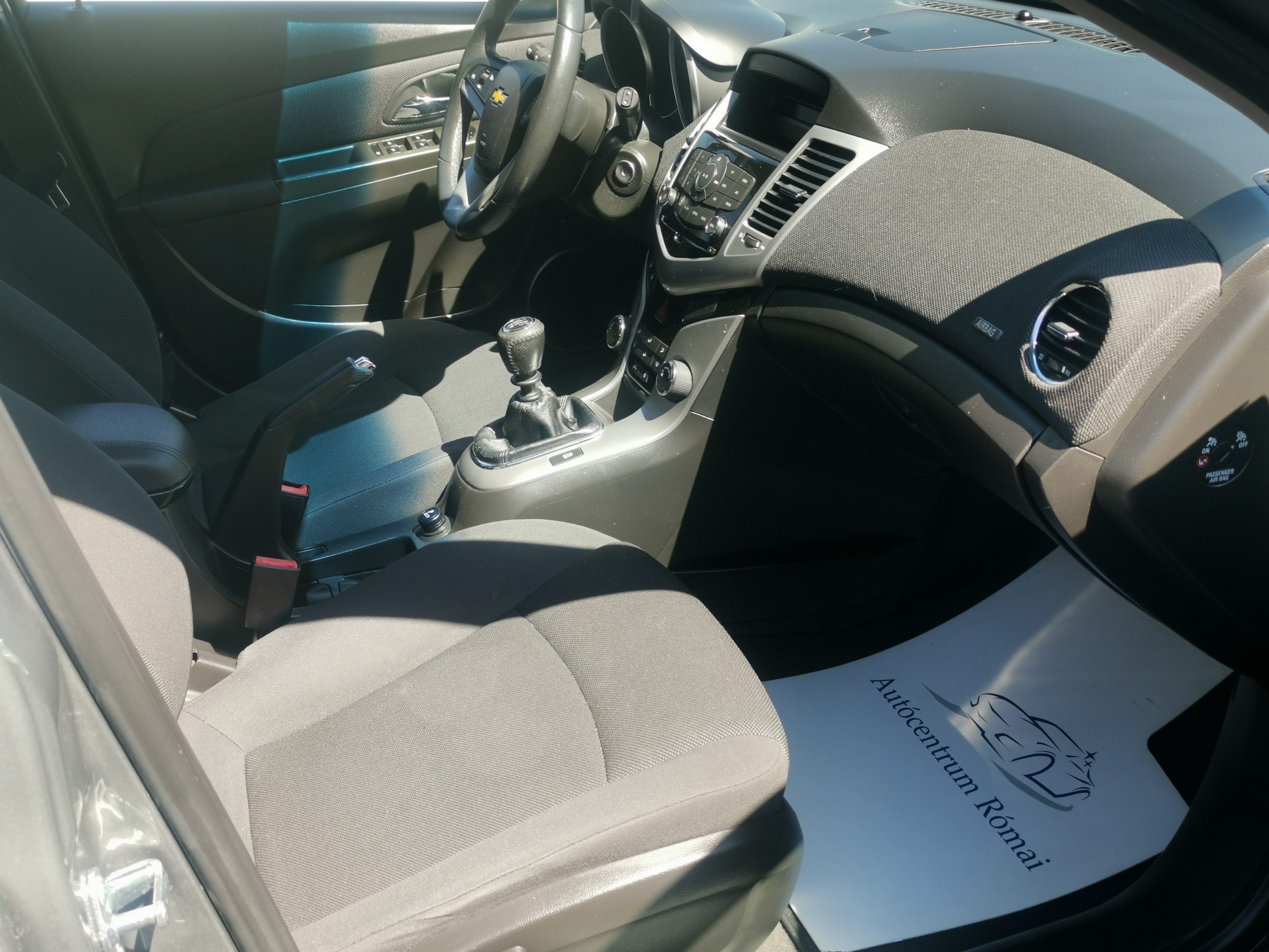 CHEVROLET CRUZE 1.8 LT Plus 104.000km! TEMPOMAT. PARKRADAR. KÖDLÁMPA. ALUFELNI