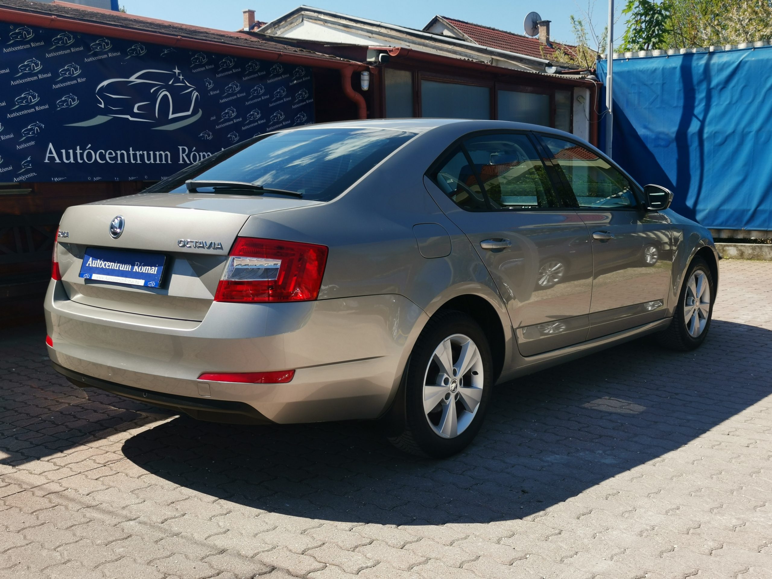 SKODA OCTAVIA 1.4 TSI Elegance DSG MO.-i. 1. Tulaj. Szervizkönyv! ÜLÉSFŰTÉS. TEMPOMAT. ALUFELNI. KÖDLÁMPA