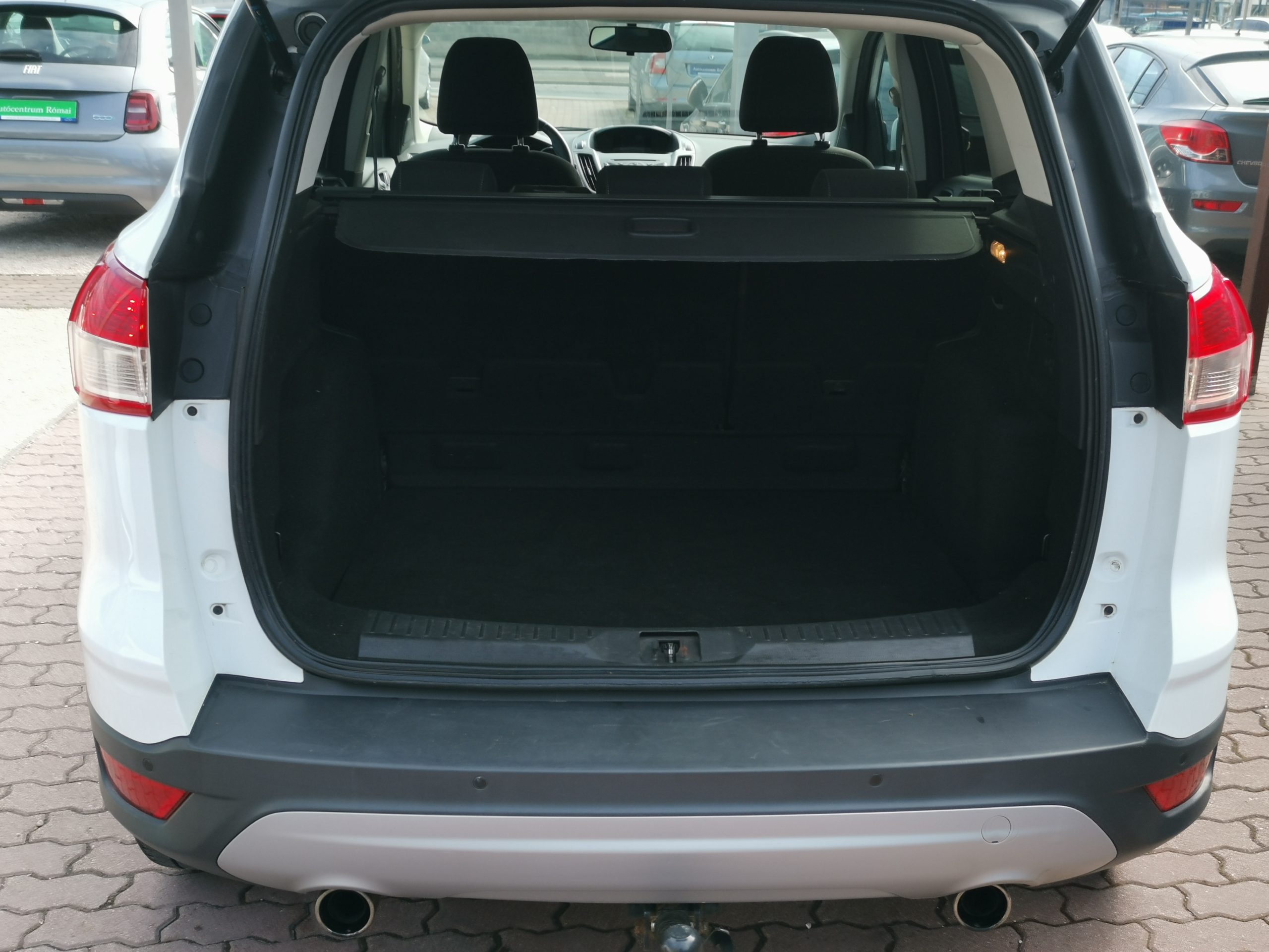 FORD KUGA 1.5 EcoBoost Trend Technology 2WD MO.-i. 2. Tulaj. TEMPOMAT. PARKRADAR. ÜLÉSFŰTÉS. VONÓHOROG