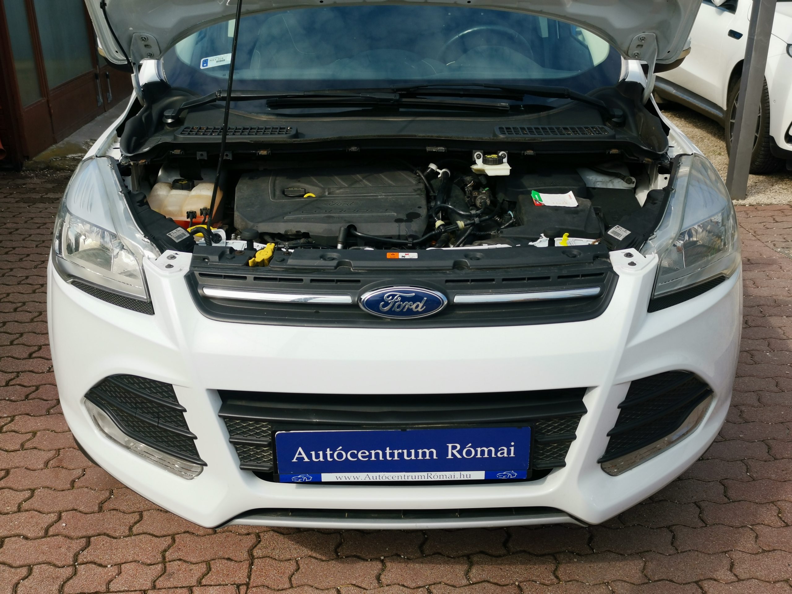 FORD KUGA 1.5 EcoBoost Trend Technology 2WD MO.-i. 2. Tulaj. TEMPOMAT. PARKRADAR. ÜLÉSFŰTÉS. VONÓHOROG