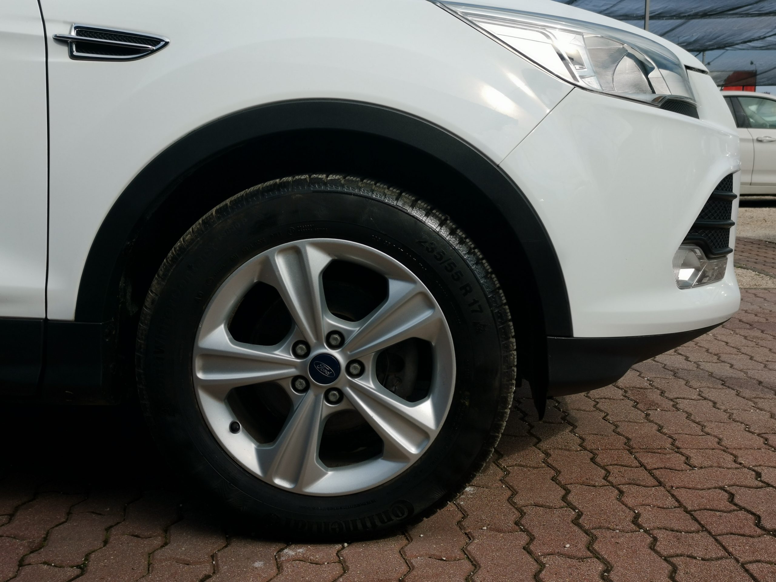 FORD KUGA 1.5 EcoBoost Trend Technology 2WD MO.-i. 2. Tulaj. TEMPOMAT. PARKRADAR. ÜLÉSFŰTÉS. VONÓHOROG