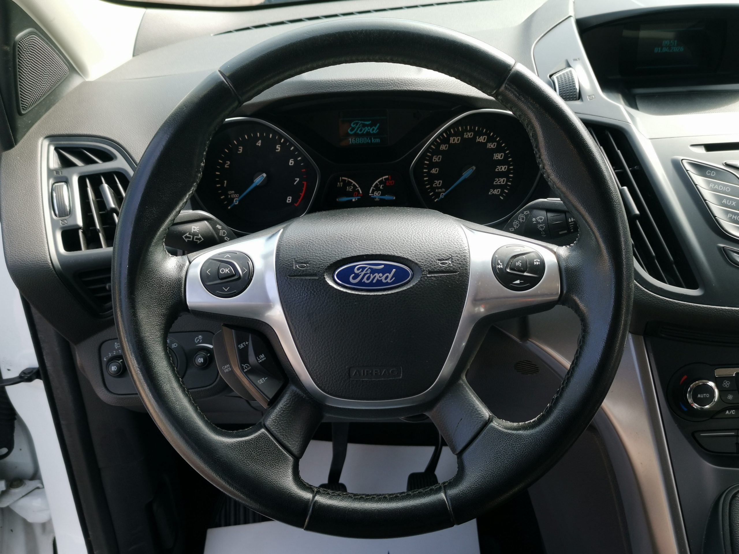FORD KUGA 1.5 EcoBoost Trend Technology 2WD MO.-i. 2. Tulaj. TEMPOMAT. PARKRADAR. ÜLÉSFŰTÉS. VONÓHOROG