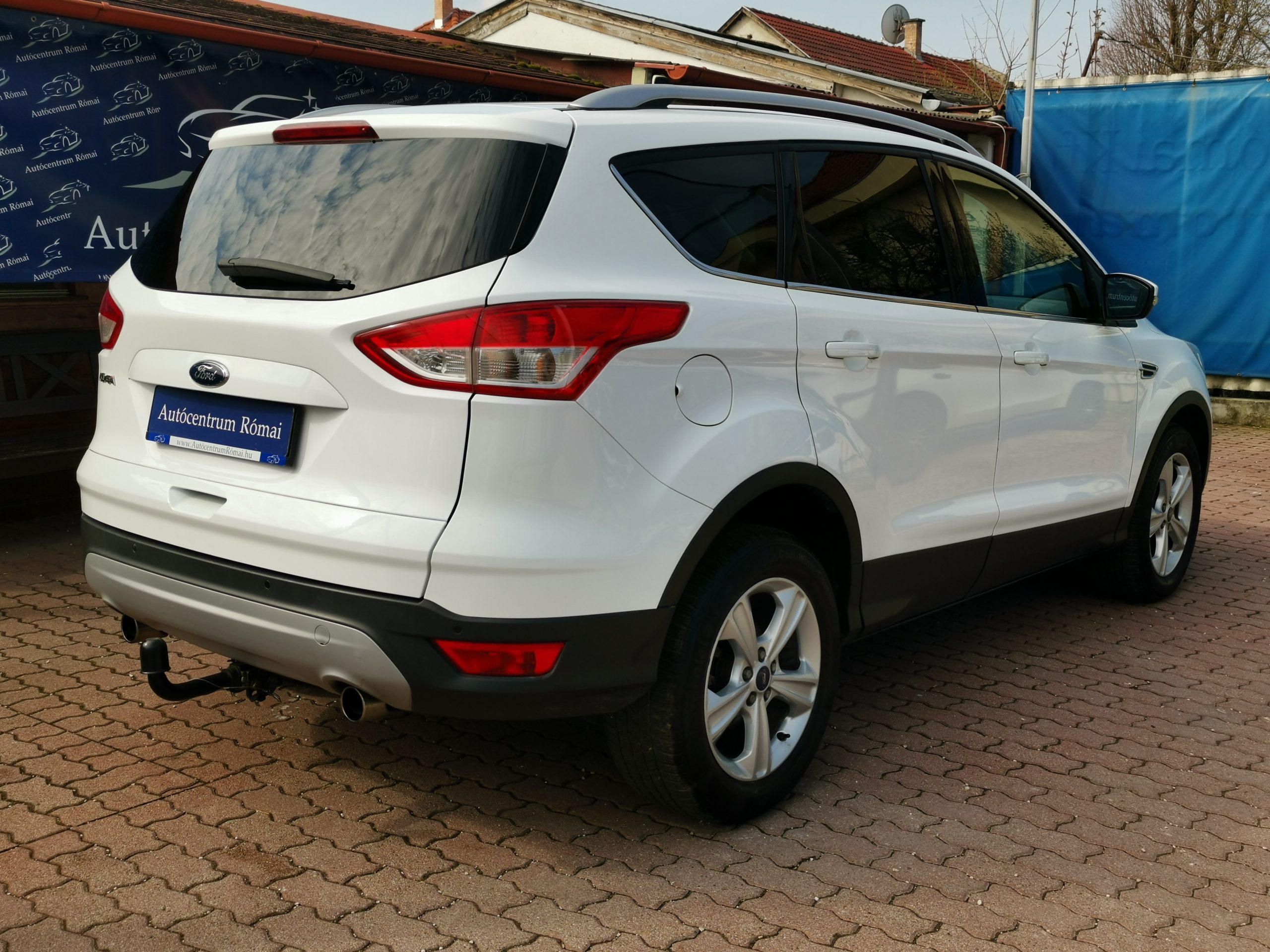FORD KUGA 1.5 EcoBoost Trend Technology 2WD MO.-i. 2. Tulaj. TEMPOMAT. PARKRADAR. ÜLÉSFŰTÉS. VONÓHOROG