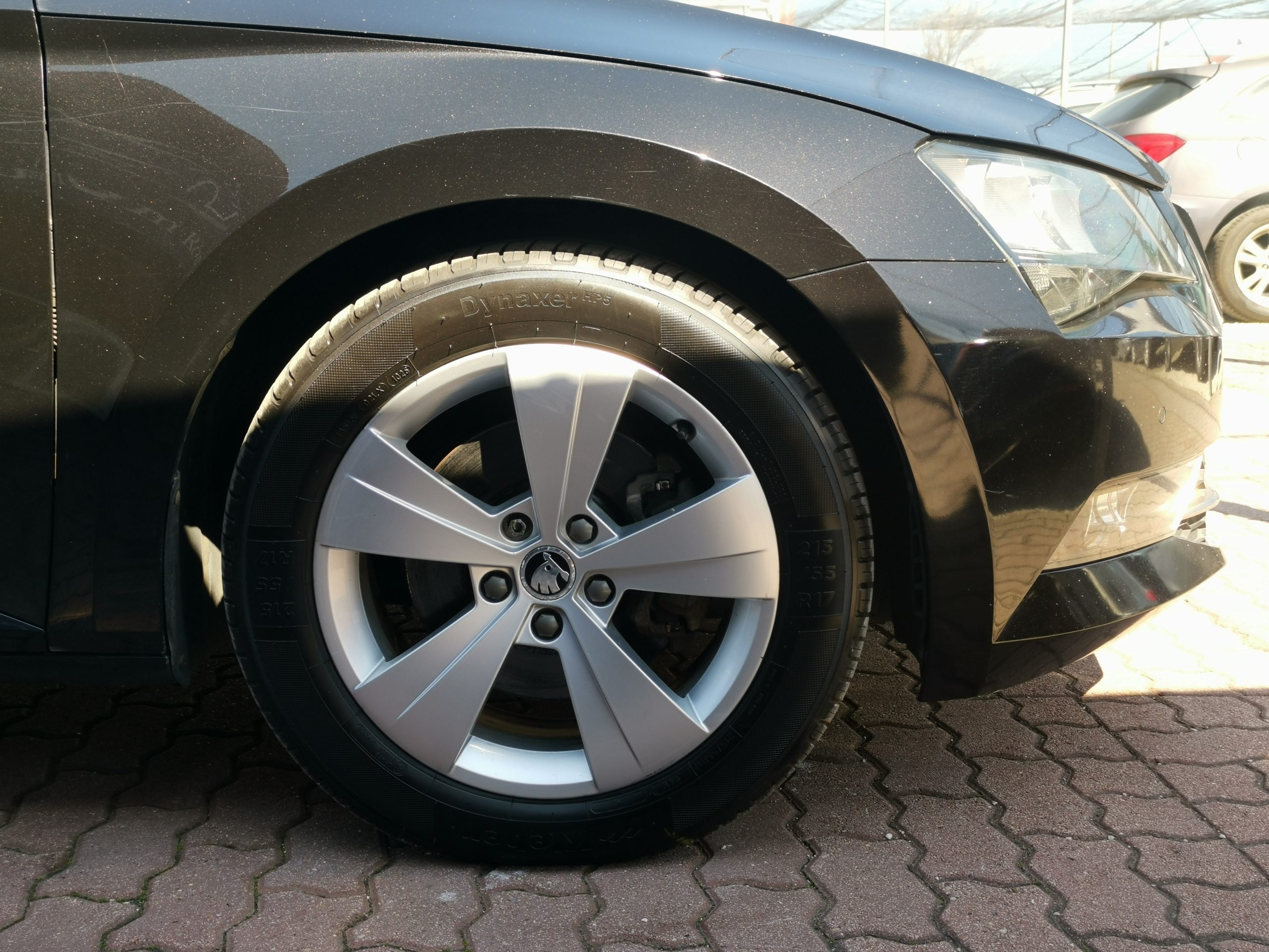 SKODA SUPERB Combi 2.0 TDI SCR Ambition DSG MO.-i. 1. Tulaj. TEMPOMAT. ÜLÉSFŰTÉS. PARKRADAR. ALUFELNI