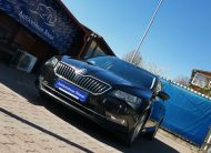 SKODA SUPERB Combi 2.0 TDI SCR Ambition DSG MO.-i. 1. Tulaj. TEMPOMAT. ÜLÉSFŰTÉS. PARKRADAR. ALUFELNI