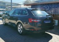 SKODA SUPERB Combi 2.0 TDI SCR Ambition DSG MO.-i. 1. Tulaj. TEMPOMAT. ÜLÉSFŰTÉS. PARKRADAR. ALUFELNI