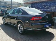 VOLKSWAGEN PASSAT VIII 2.0 TDI BMT Highline DSG 112.000km! MO.-i. 1. Tulaj. Szervizkönyv! FÉLBŐR. LED. NAVIGÁCIÓ