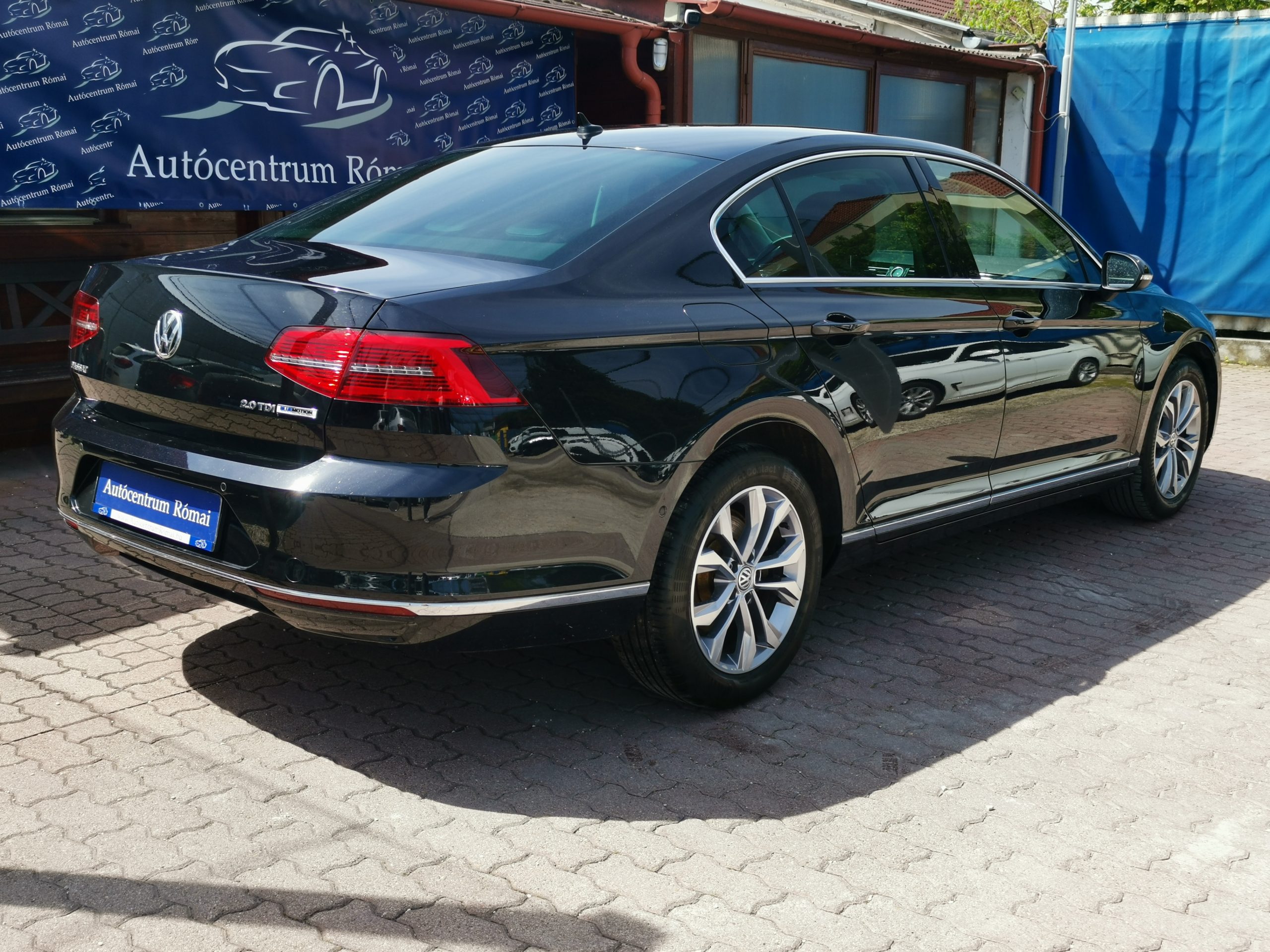 VOLKSWAGEN PASSAT VIII 2.0 TDI BMT Highline DSG 112.000km! MO.-i. 1. Tulaj. Szervizkönyv! FÉLBŐR. LED. NAVIGÁCIÓ