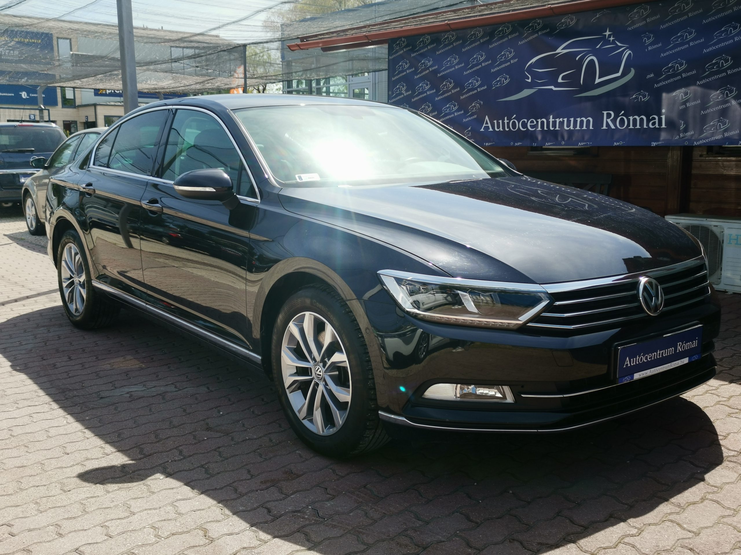 VOLKSWAGEN PASSAT VIII 2.0 TDI BMT Highline DSG 112.000km! MO.-i. 1. Tulaj. Szervizkönyv! FÉLBŐR. LED. NAVIGÁCIÓ