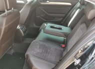 VOLKSWAGEN PASSAT VIII 2.0 TDI BMT Highline DSG 112.000km! MO.-i. 1. Tulaj. Szervizkönyv! FÉLBŐR. LED. NAVIGÁCIÓ