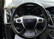 FORD FOCUS 1.6 SCTI Ecoboost Titanium 2. Tulaj. TEMPOMAT. PARKRADAR. ÜLÉSFŰTÉS. VONÓHOROG