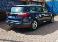 FORD FOCUS 1.6 SCTI Ecoboost Titanium 2. Tulaj. TEMPOMAT. PARKRADAR. ÜLÉSFŰTÉS. VONÓHOROG