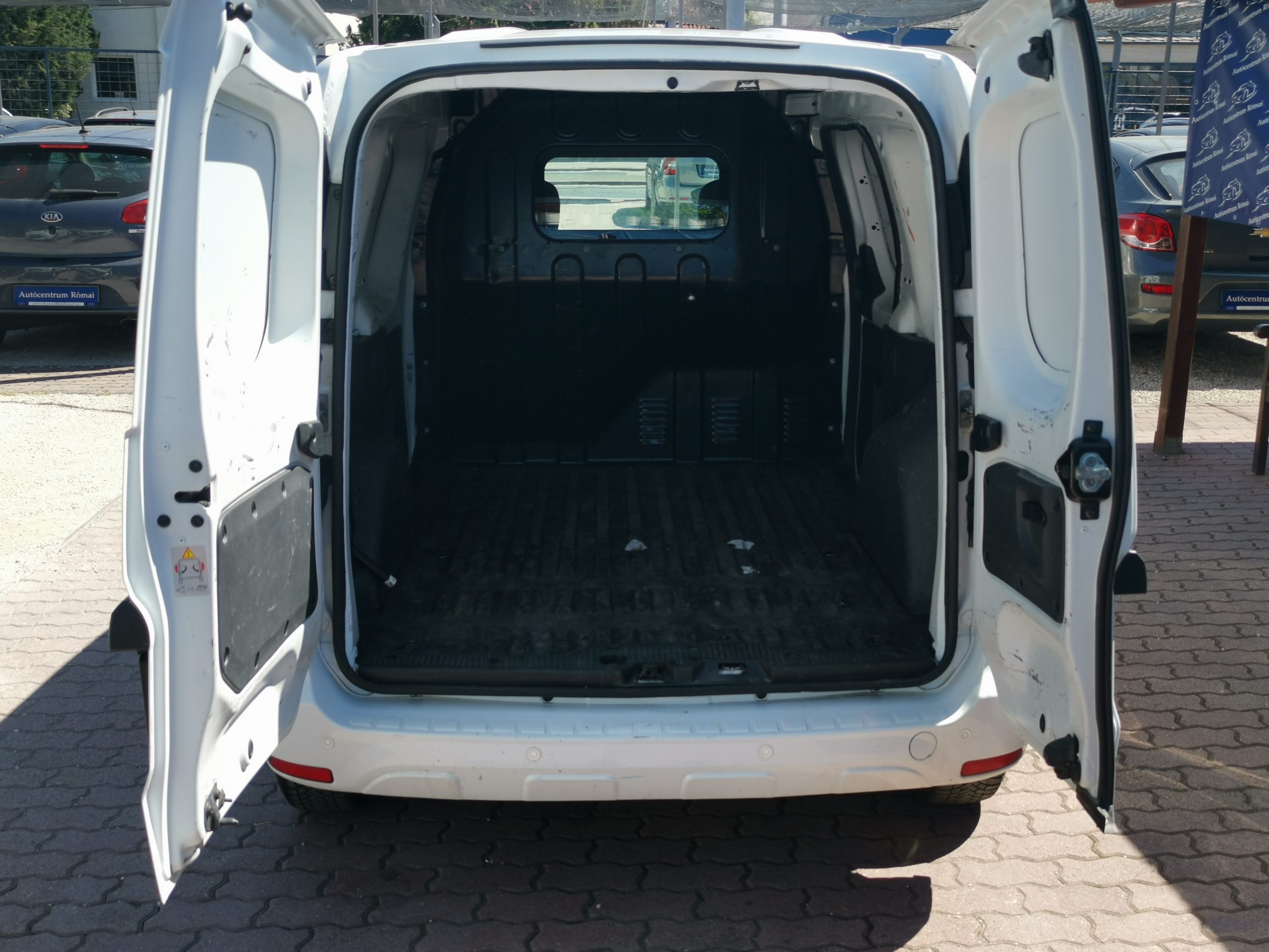 DACIA DOKKER Van 1.5 dCi Ambiance EURO6 MO.-i. 2. Tulaj. TEMPOMAT. NAVIGÁCIÓ. PARKRADAR. KAMERA