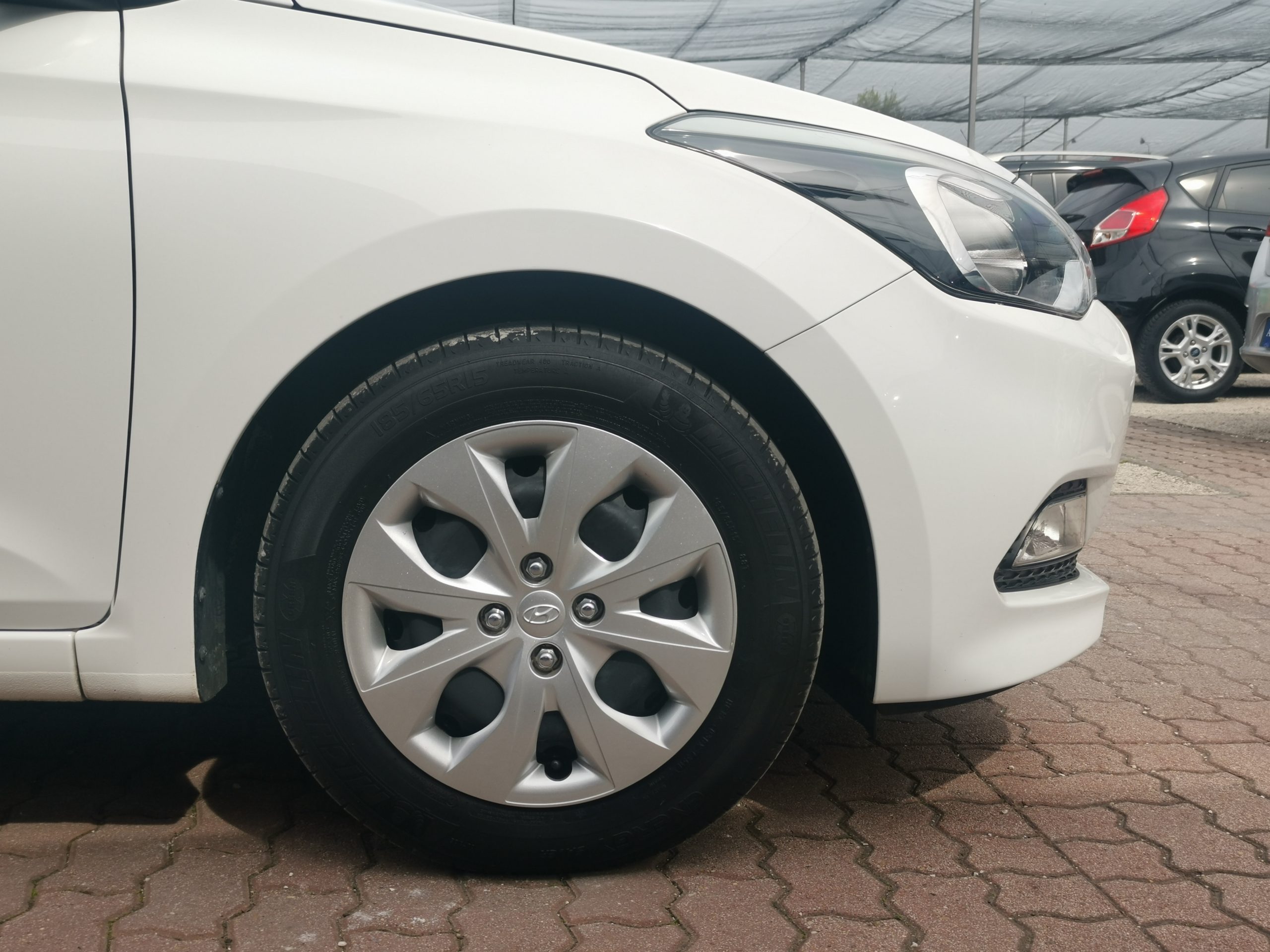 HYUNDAI I20 1.25i HP Go! 1. Tulaj. Szervizkönyv! ÜLÉSFŰTÉS. TEMPOMAT. PARKRADAR. KORMÁNYFŰTÉS