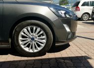 FORD FOCUS 1.0 EcoBoost mHEV Titanium MO.-i. 1. Tulaj. Szervizkönyv! NAVIGÁCIÓ. TEMPOMAT. ÜLÉSFŰTÉS. ALUFELNI