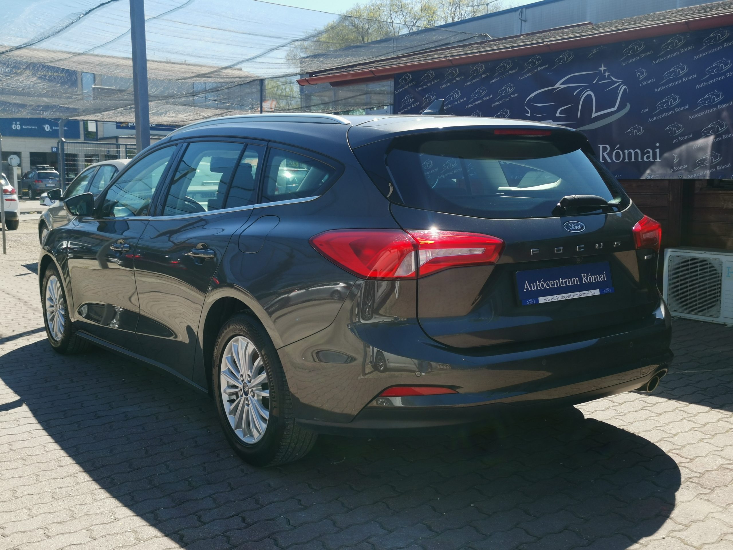 FORD FOCUS 1.0 EcoBoost mHEV Titanium MO.-i. 1. Tulaj. Szervizkönyv! NAVIGÁCIÓ. TEMPOMAT. ÜLÉSFŰTÉS. ALUFELNI