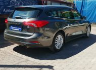 FORD FOCUS 1.0 EcoBoost mHEV Titanium MO.-i. 1. Tulaj. Szervizkönyv! NAVIGÁCIÓ. TEMPOMAT. ÜLÉSFŰTÉS. ALUFELNI