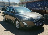 FORD FOCUS 1.0 EcoBoost mHEV Titanium MO.-i. 1. Tulaj. Szervizkönyv! NAVIGÁCIÓ. TEMPOMAT. ÜLÉSFŰTÉS. ALUFELNI